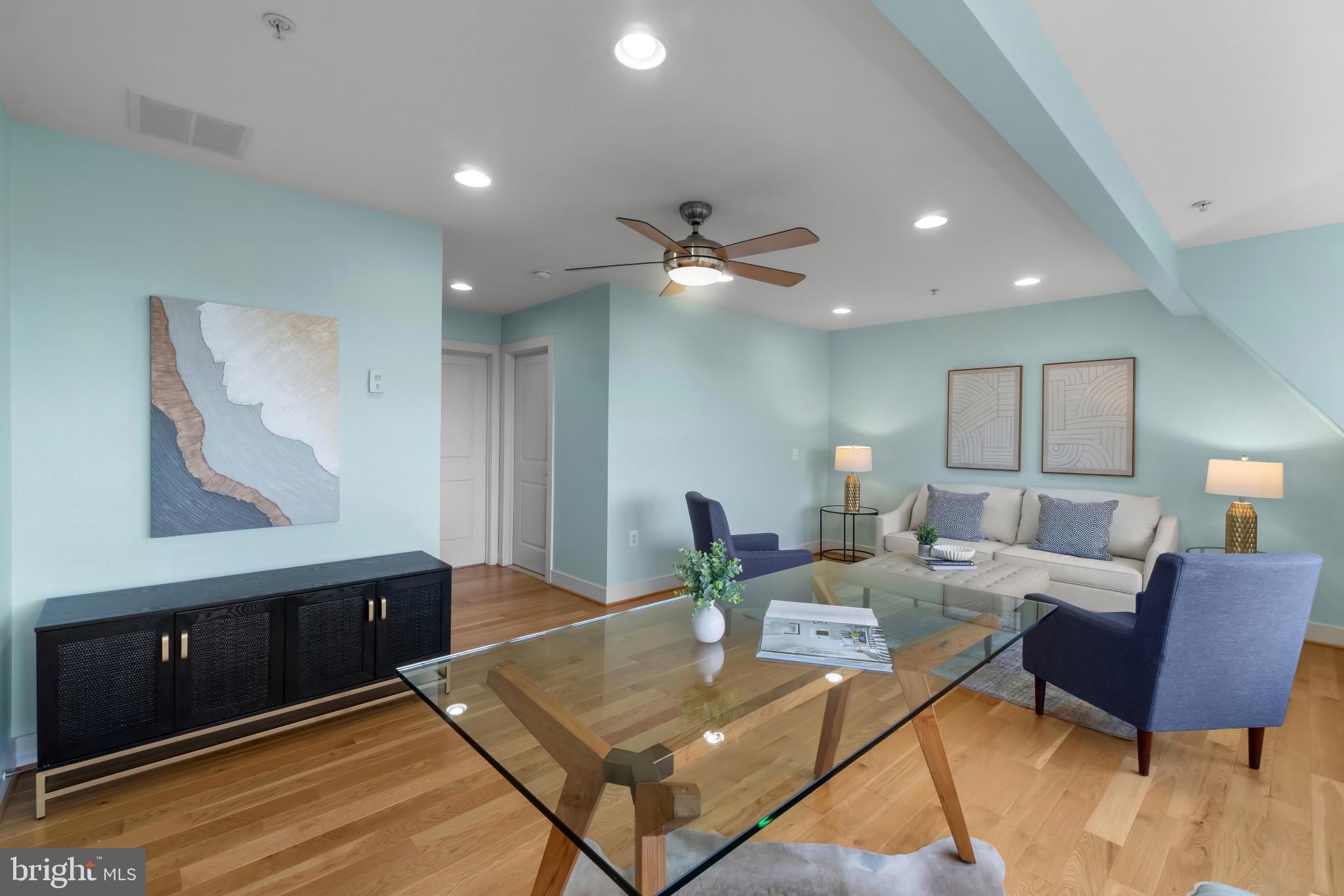 HOES HEIGHTS - Residential