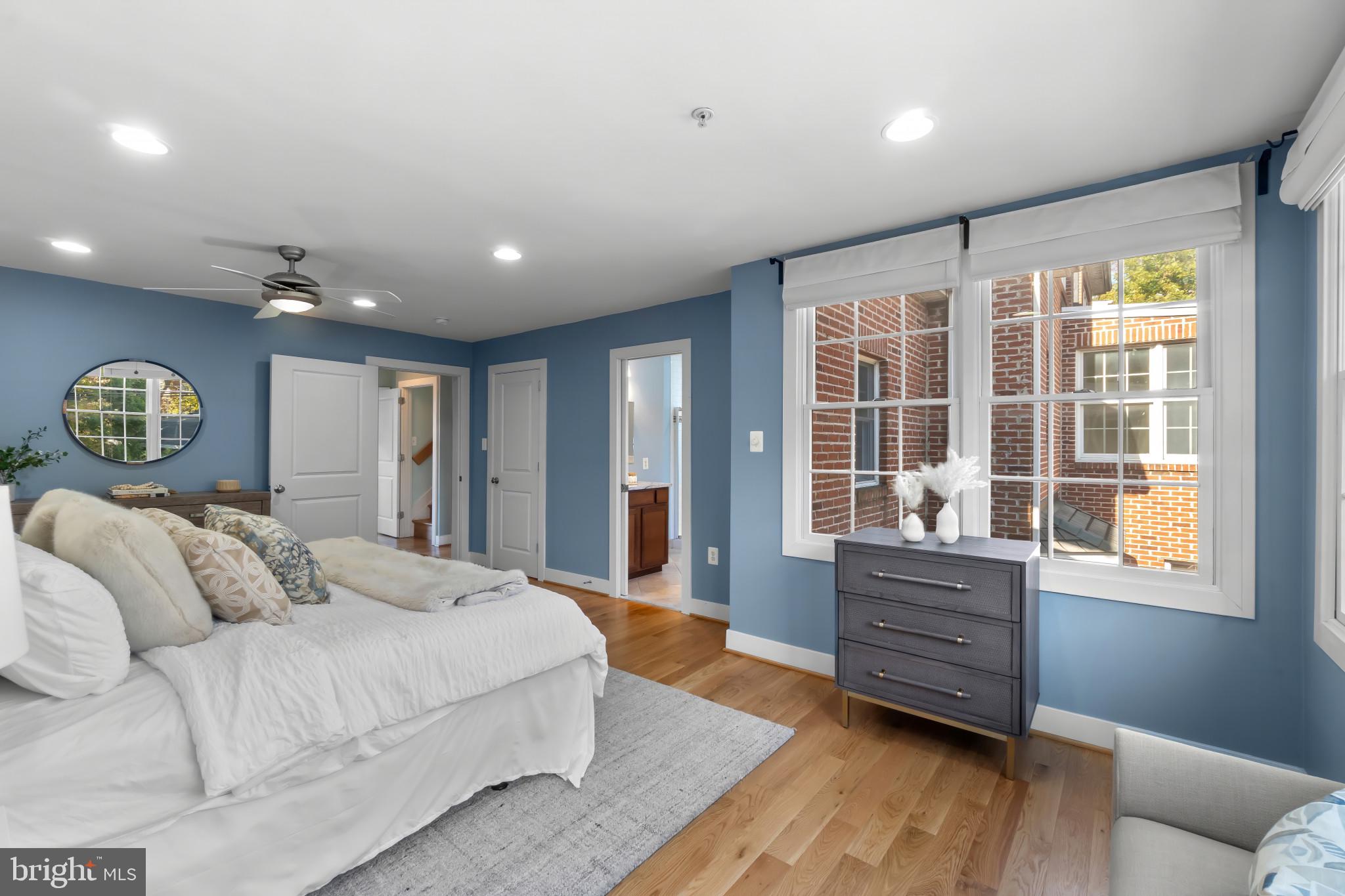 HOES HEIGHTS - Residential