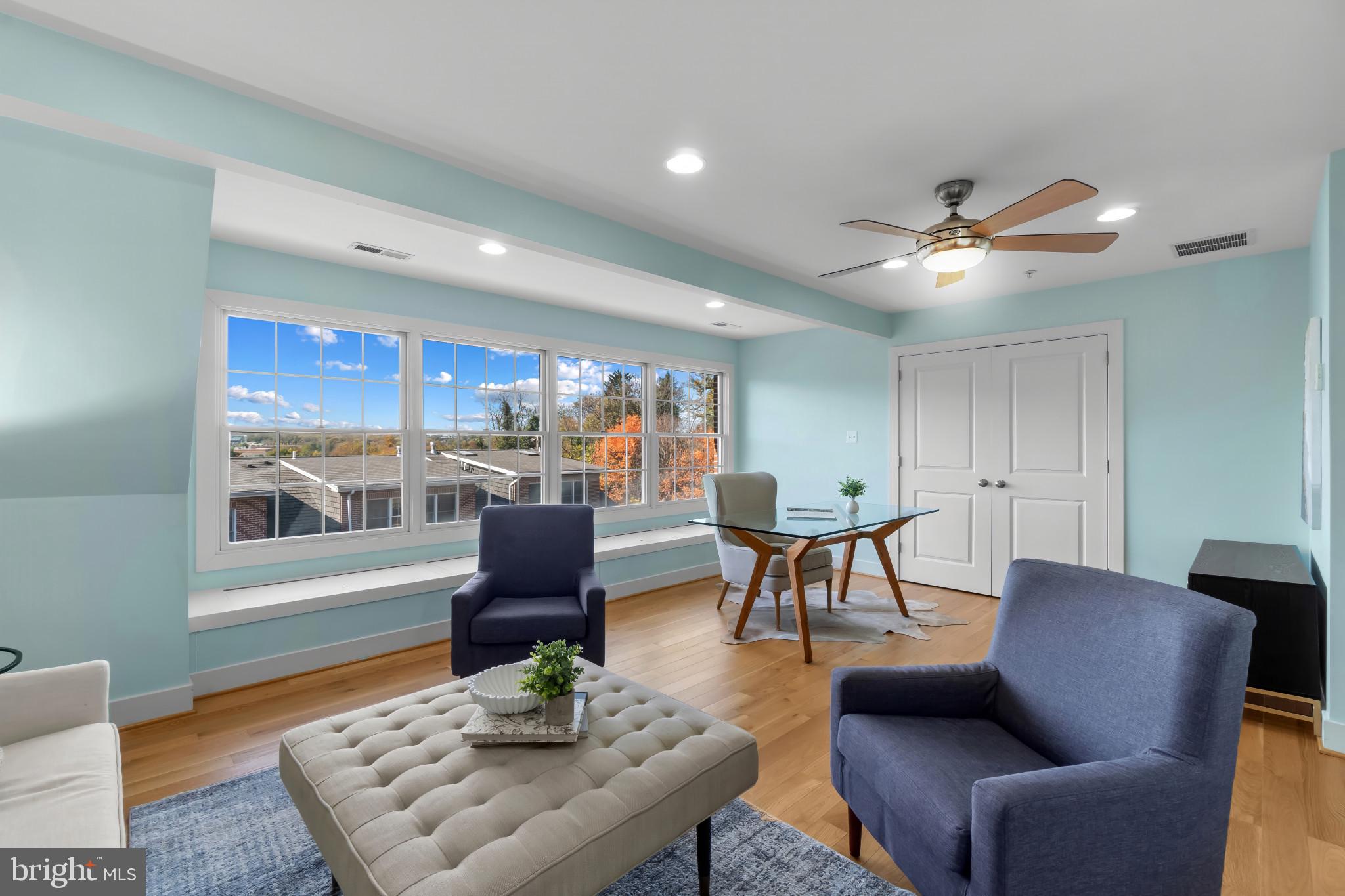 HOES HEIGHTS - Residential