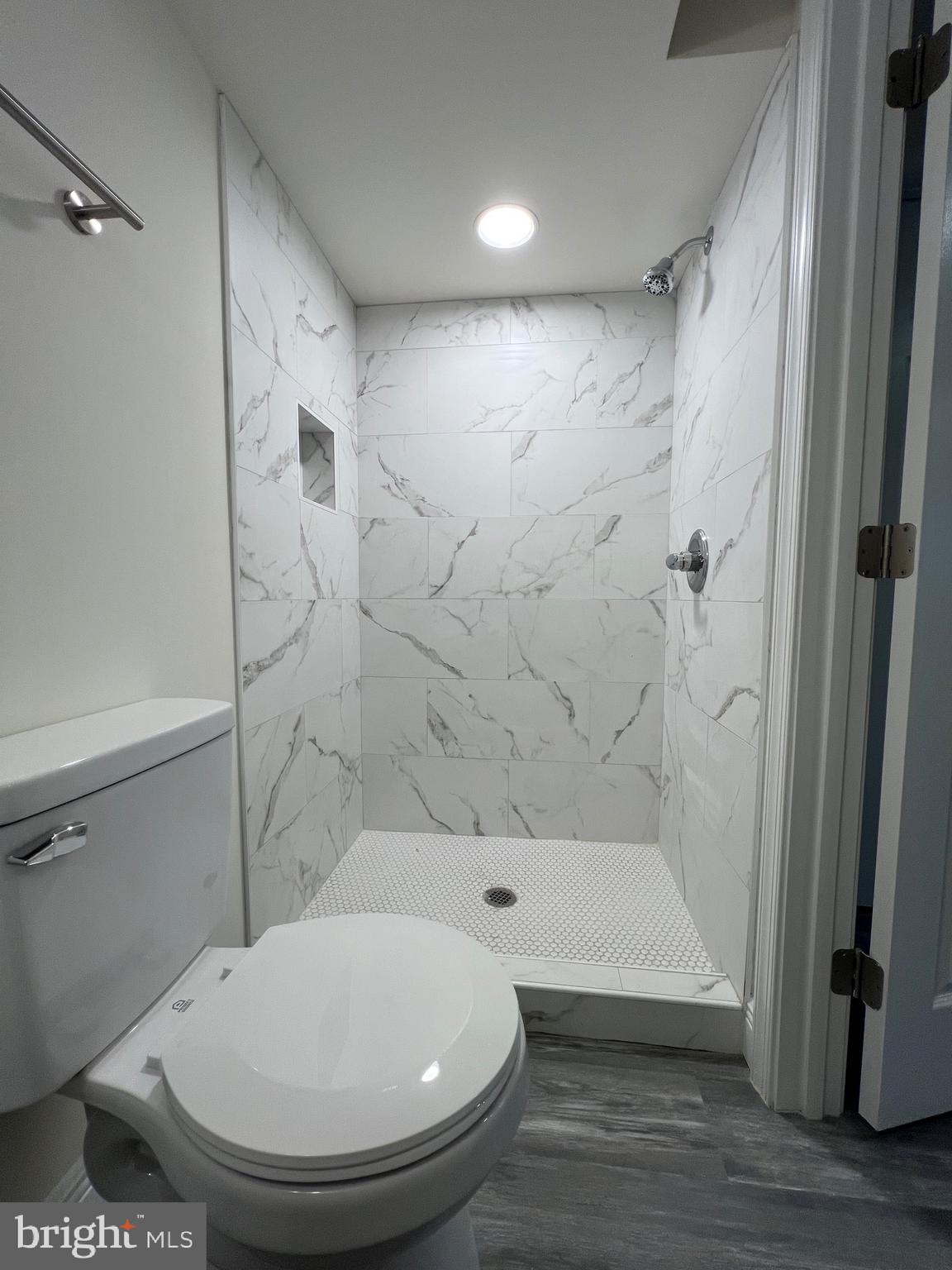 HILLCREST ESTATES - Residential