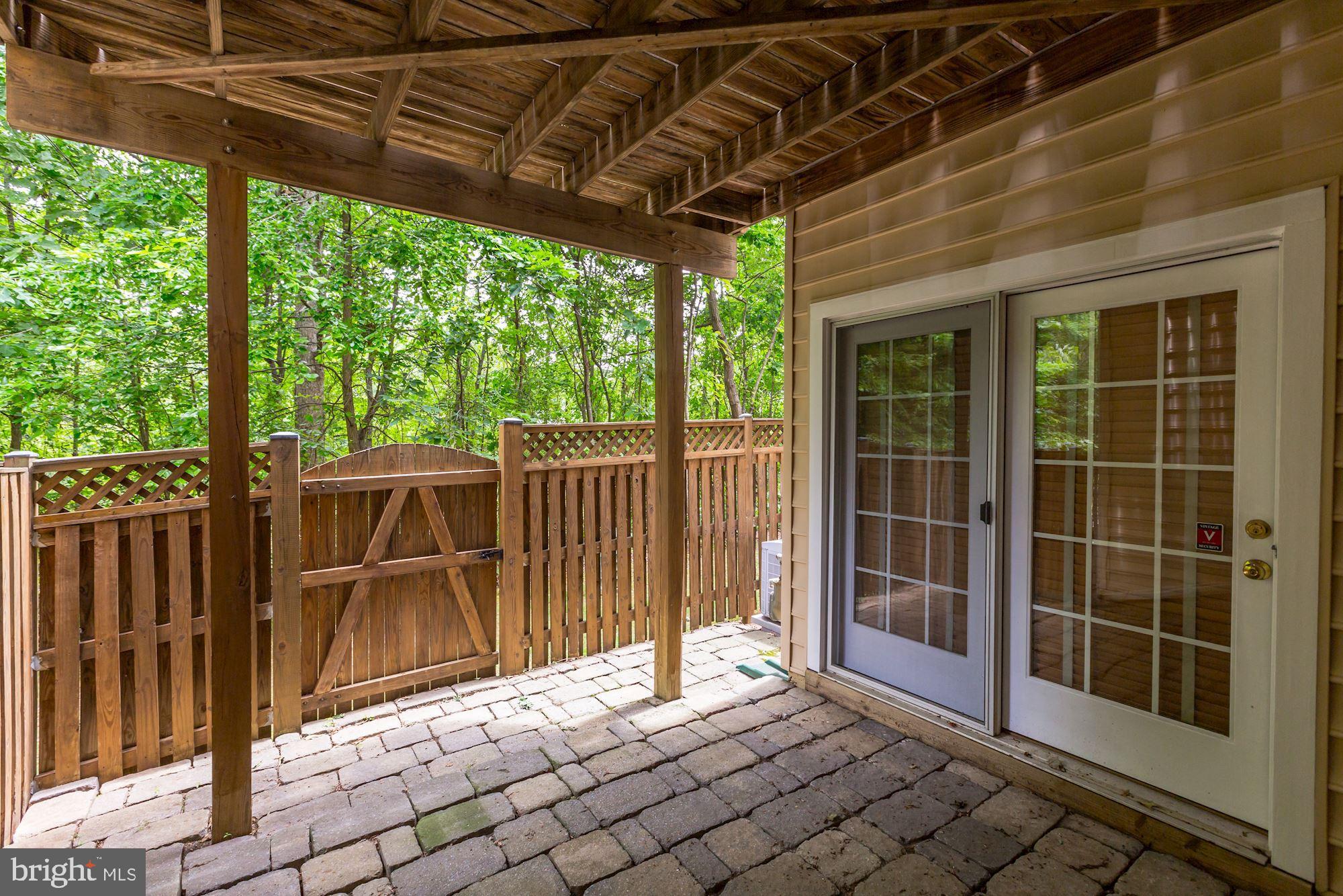 FAIRFAX CENTER LANDBAY - Residential