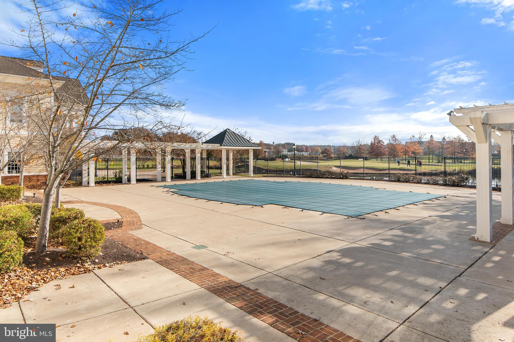 REGENCY AT DOMINION VALLEY - Residential