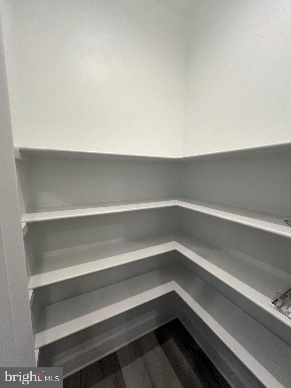 GLEBE HARBOR - Residential