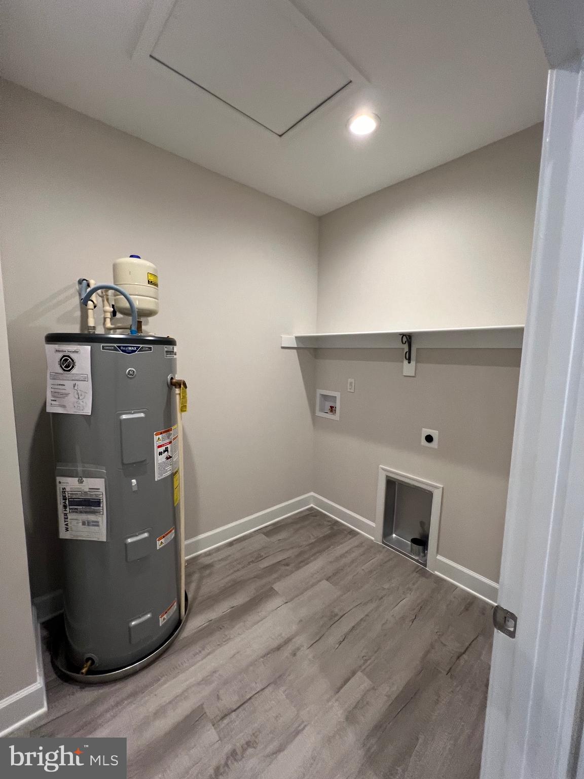 GLEBE HARBOR - Residential