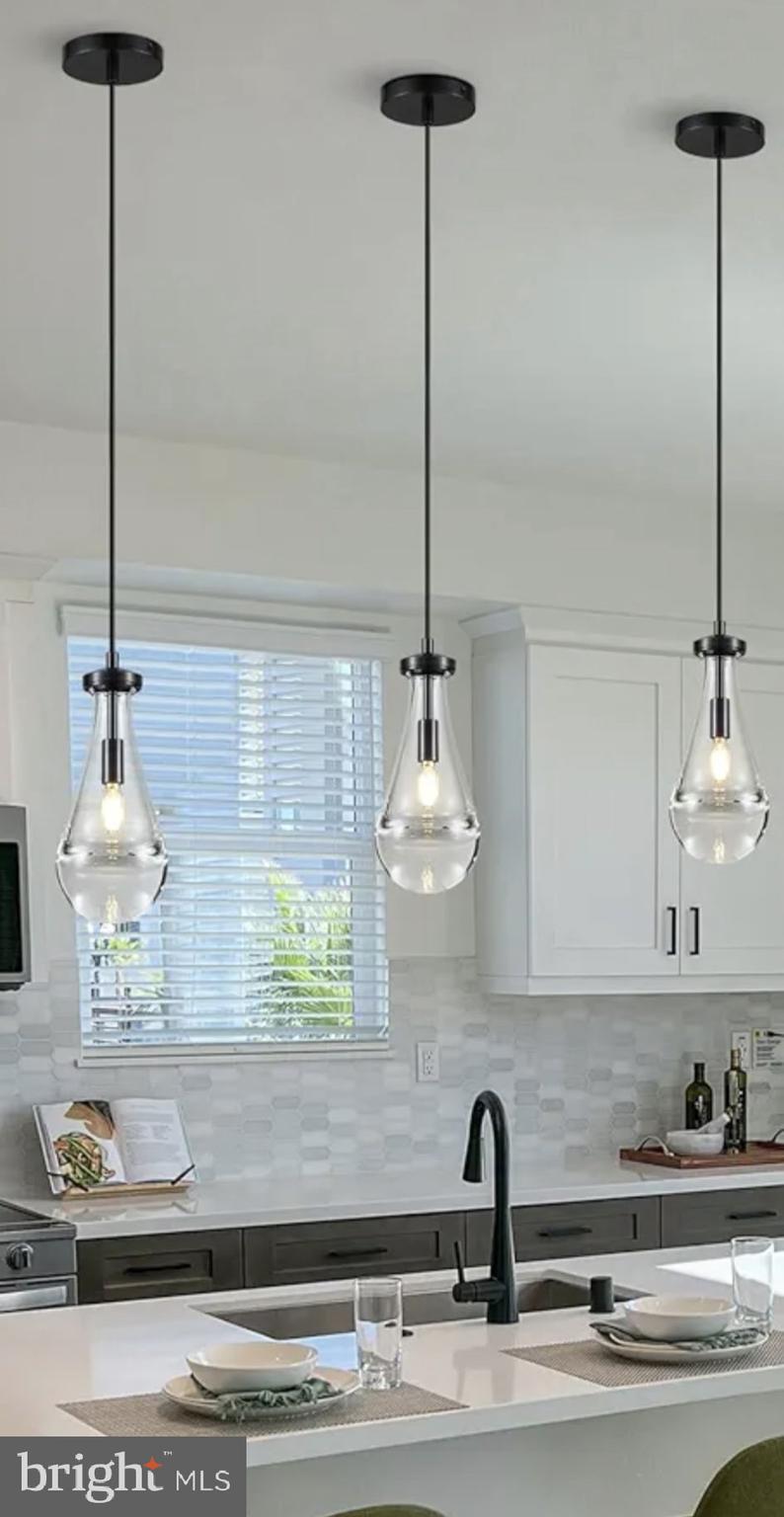 GLEBE HARBOR - Residential