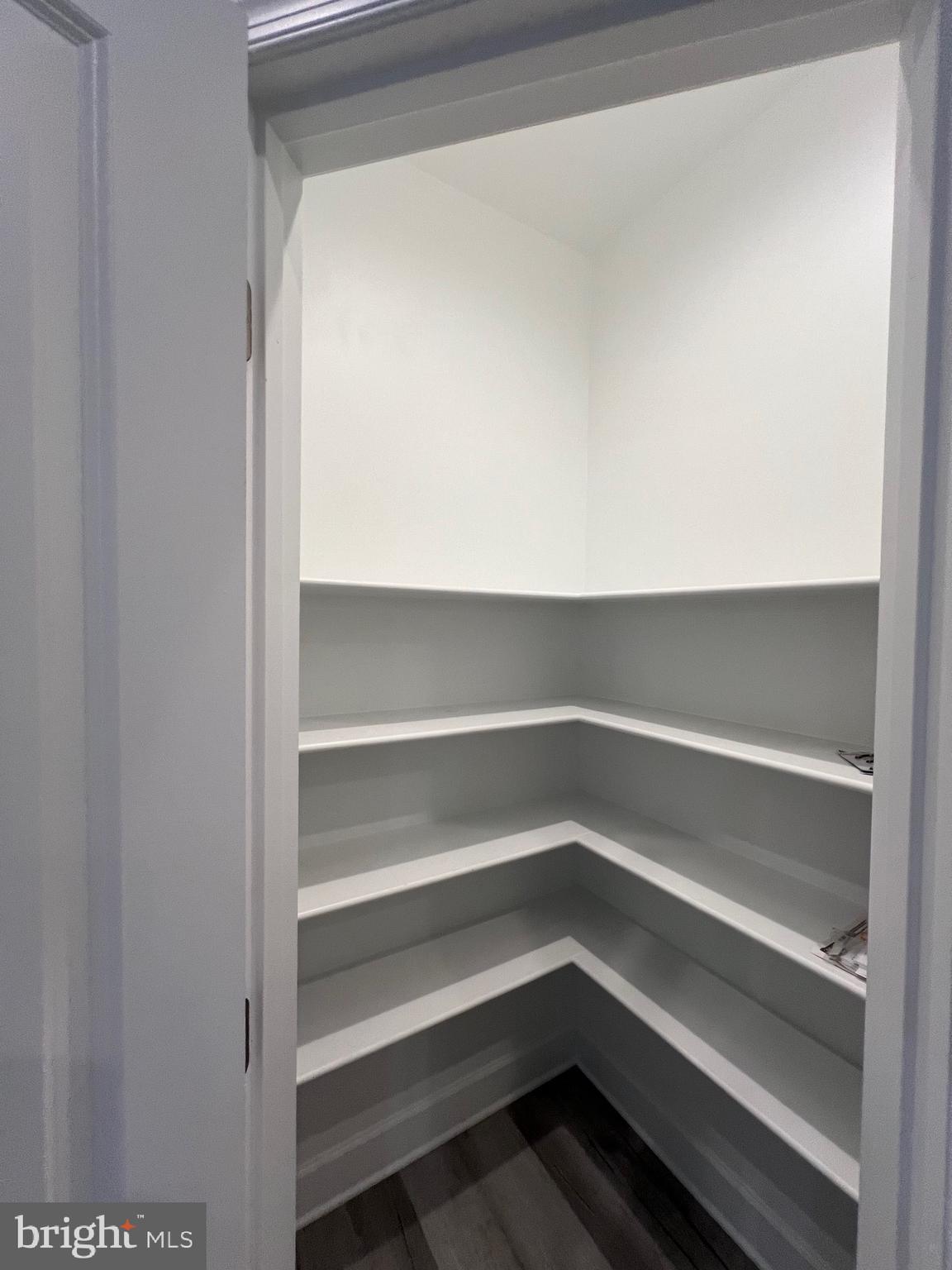 GLEBE HARBOR - Residential