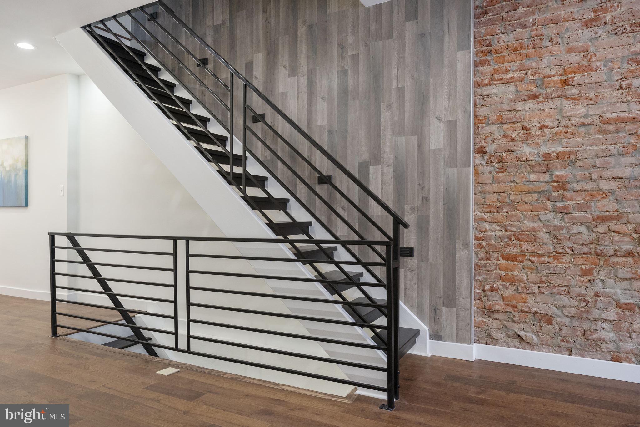 POINT BREEZE - Residential