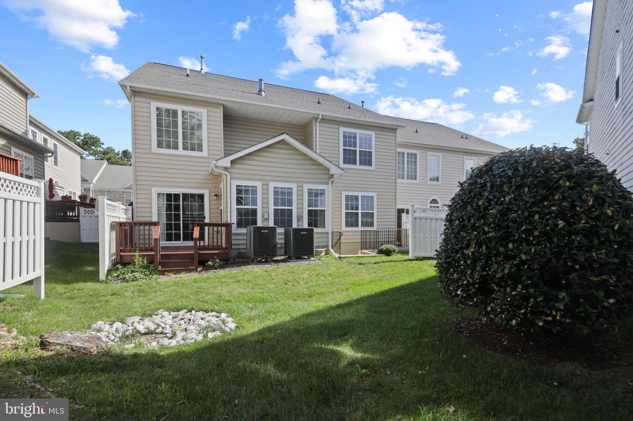 SNOWDEN OVERLOOK - Residential
