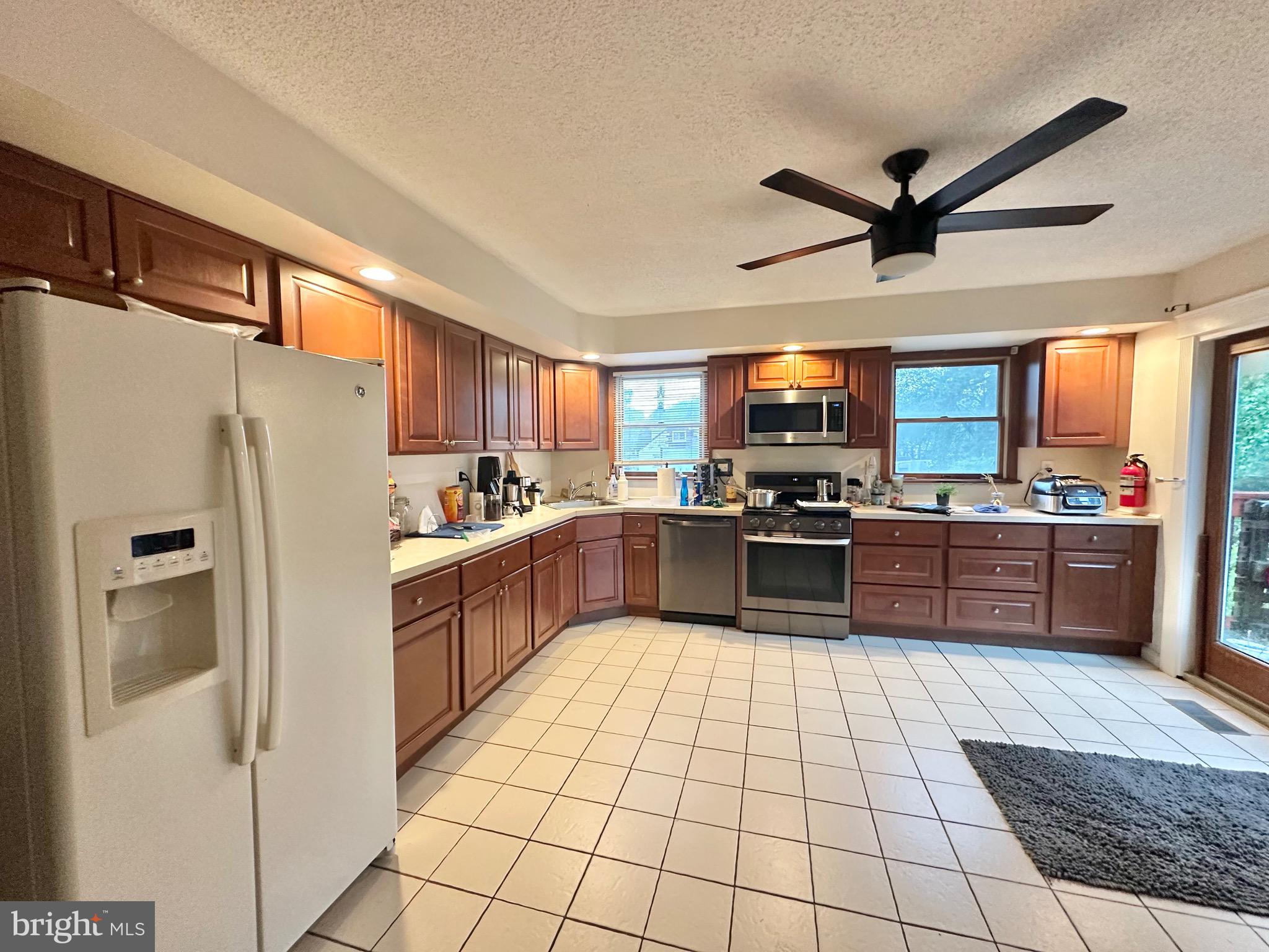 2315 ILENE LANE