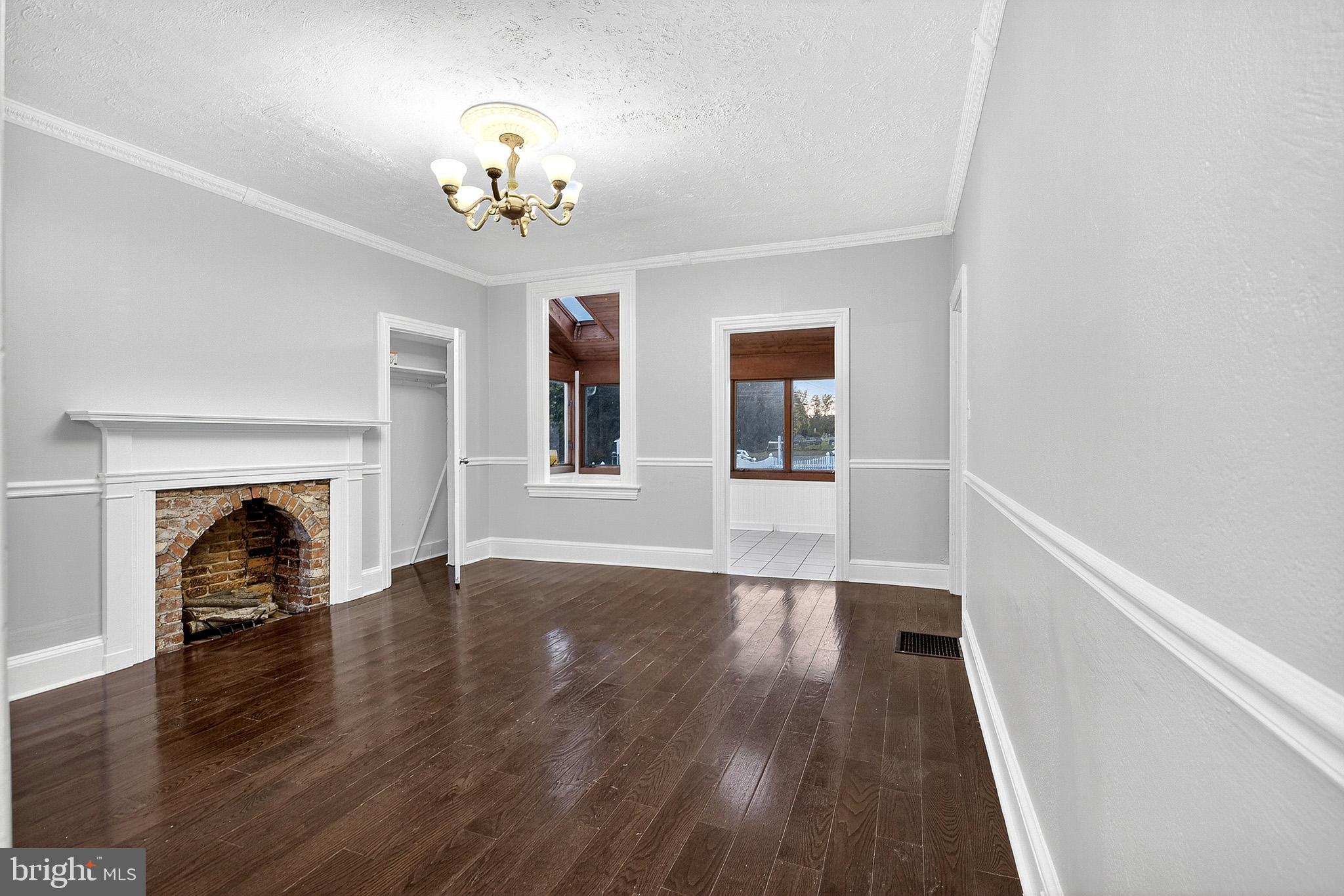 NONAVAILABLE - Residential