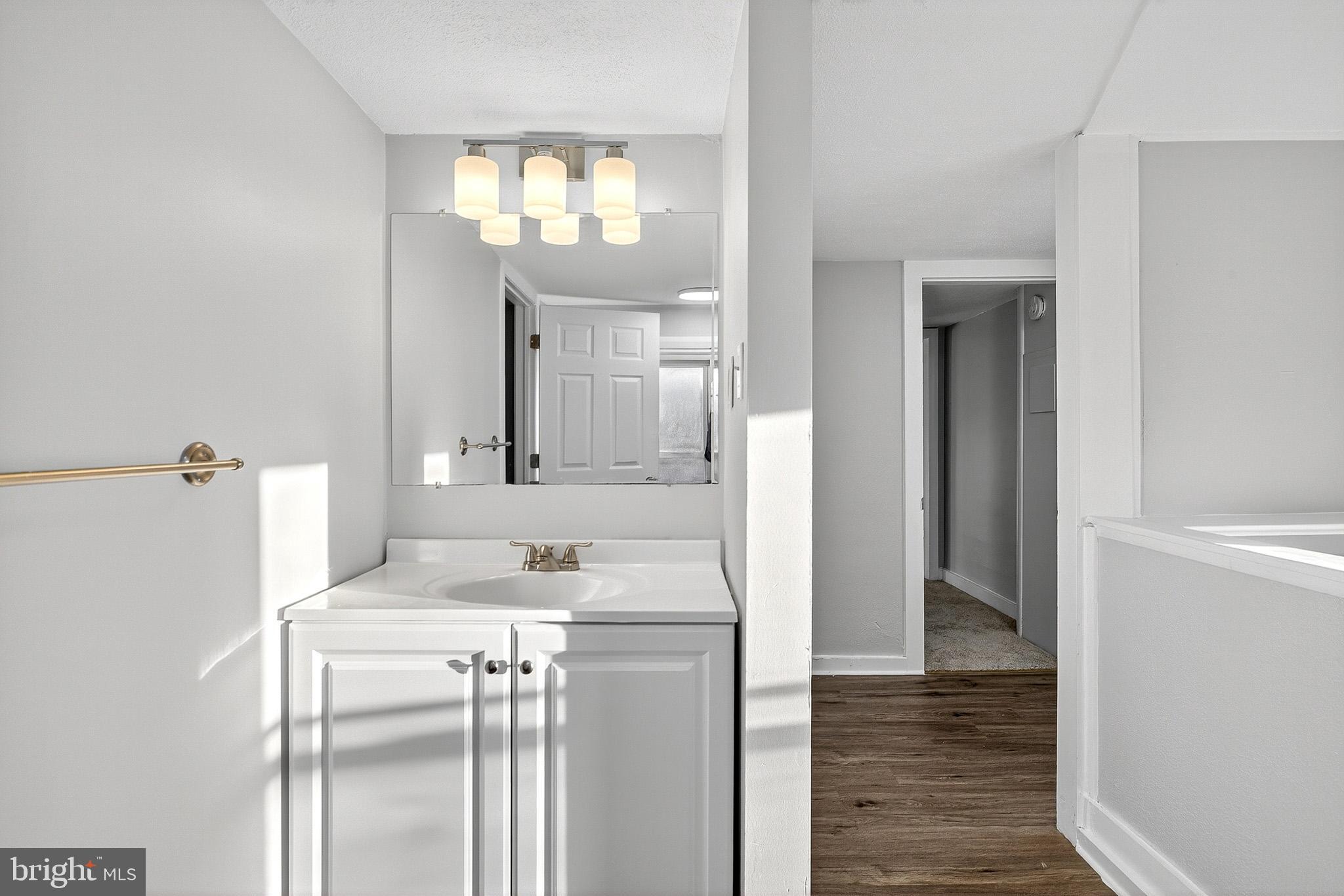 NONAVAILABLE - Residential