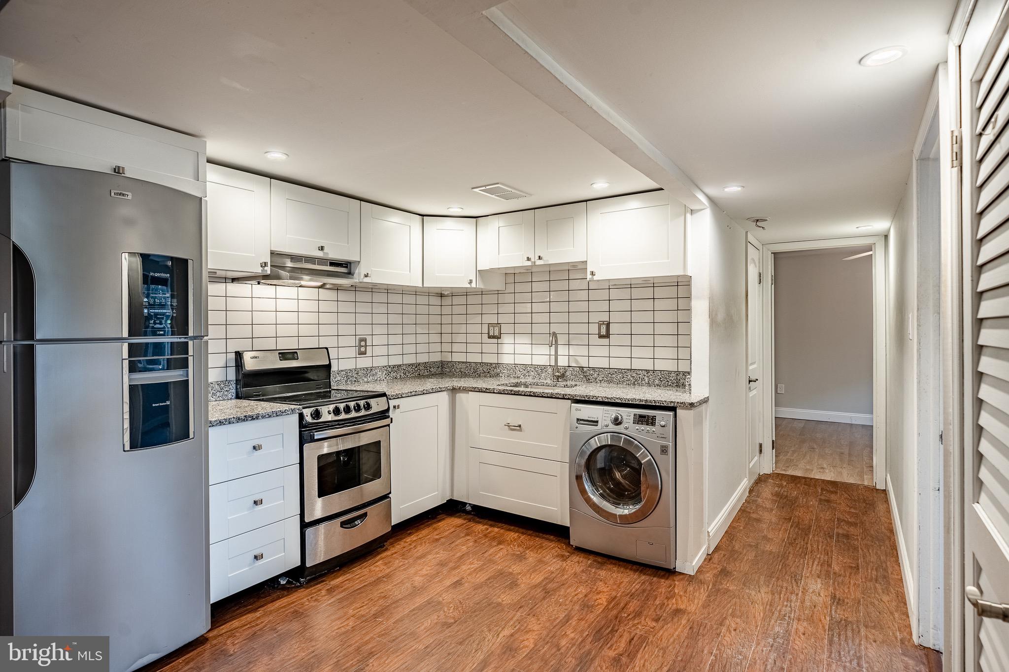 CROFTON COURT COND - Residential