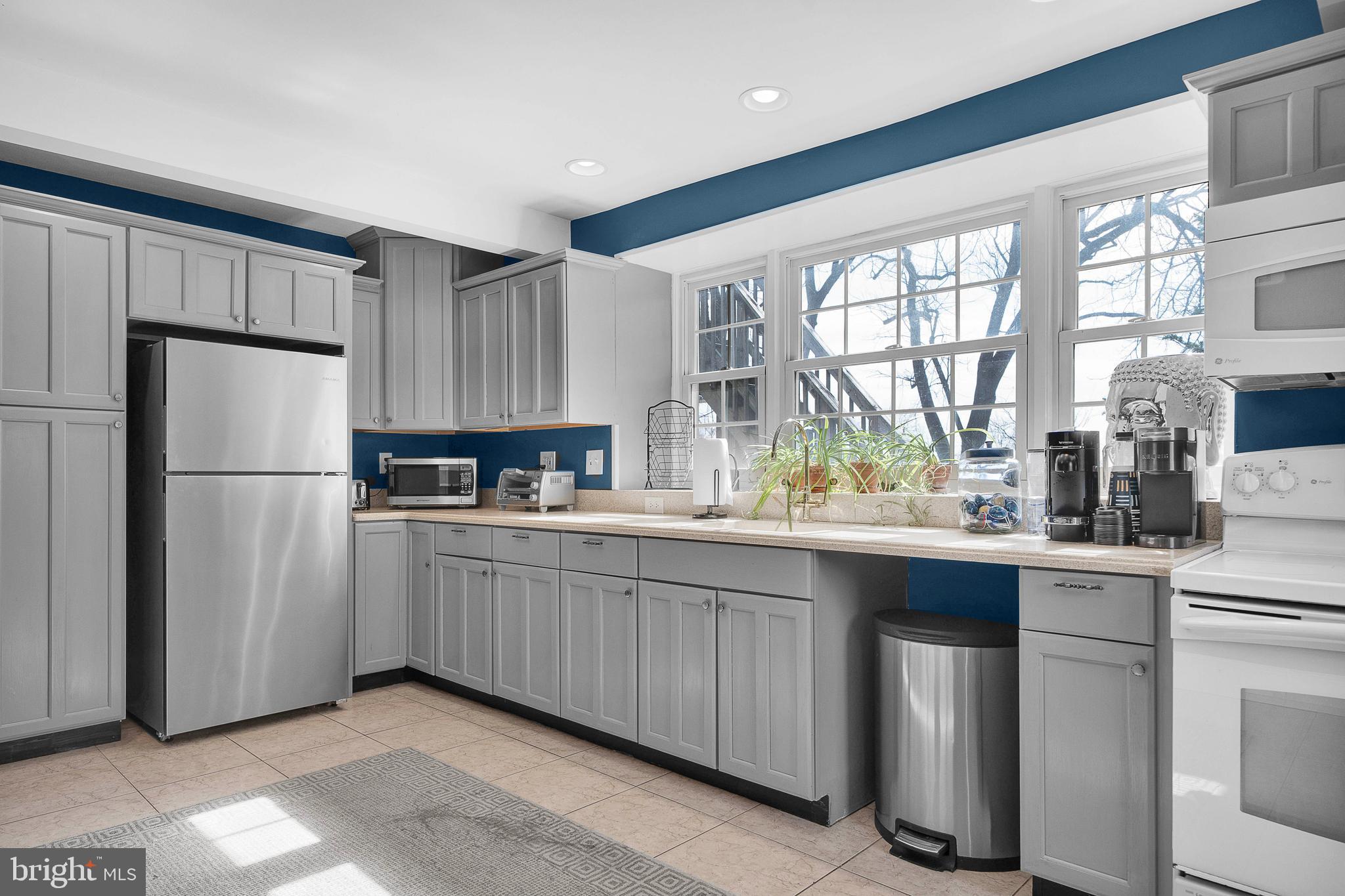 PLYMOUTH MEETING - Commercial Sale