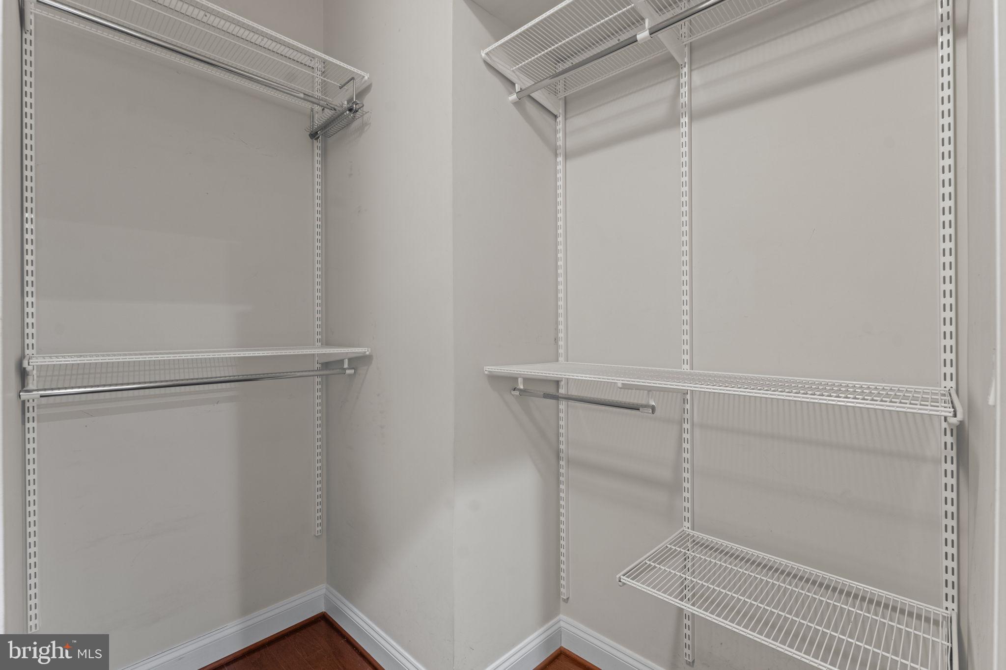 LOWES ISLAND - Residential