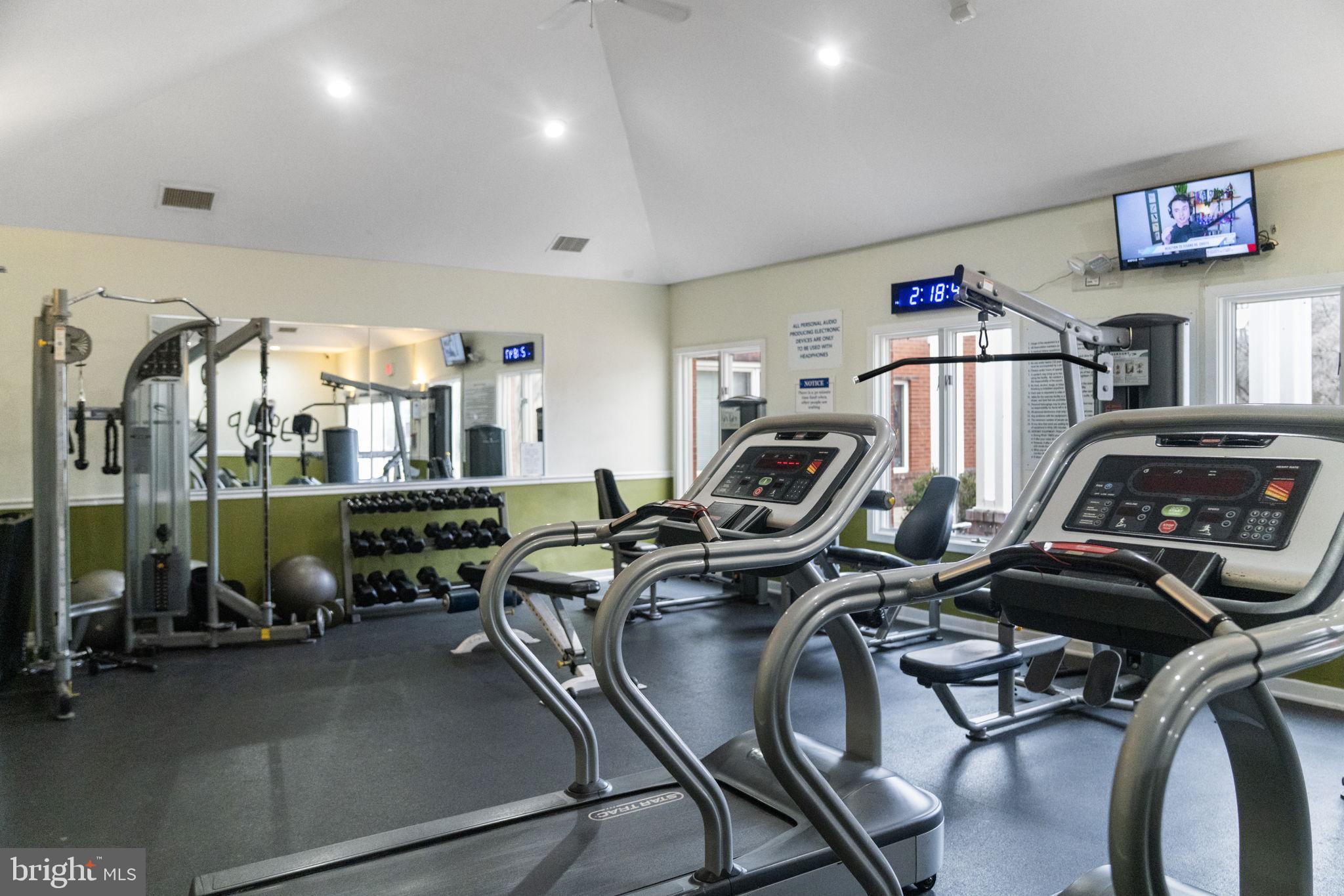 LOWES ISLAND - Residential