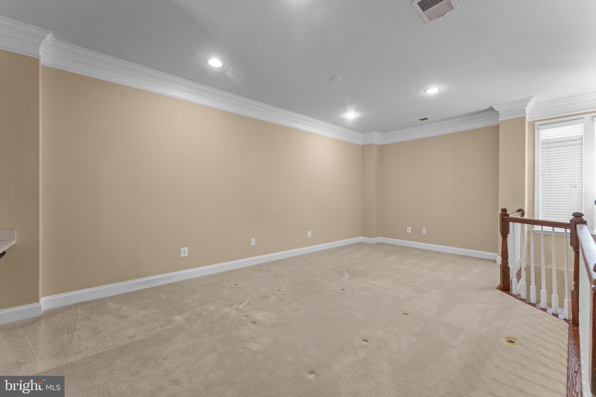 LOWES ISLAND - Residential