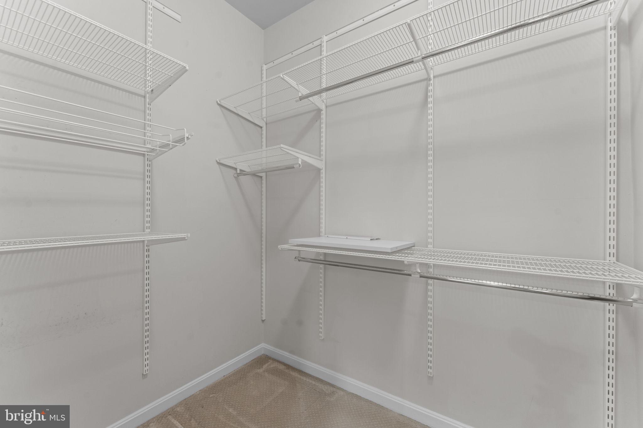 LOWES ISLAND - Residential