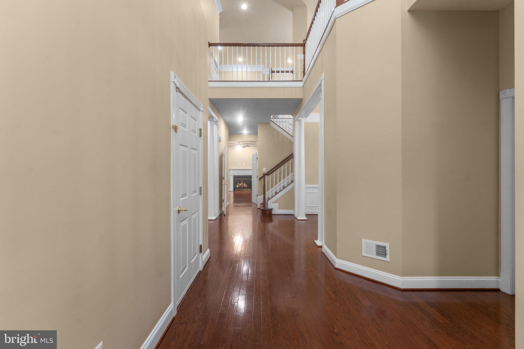 LOWES ISLAND - Residential