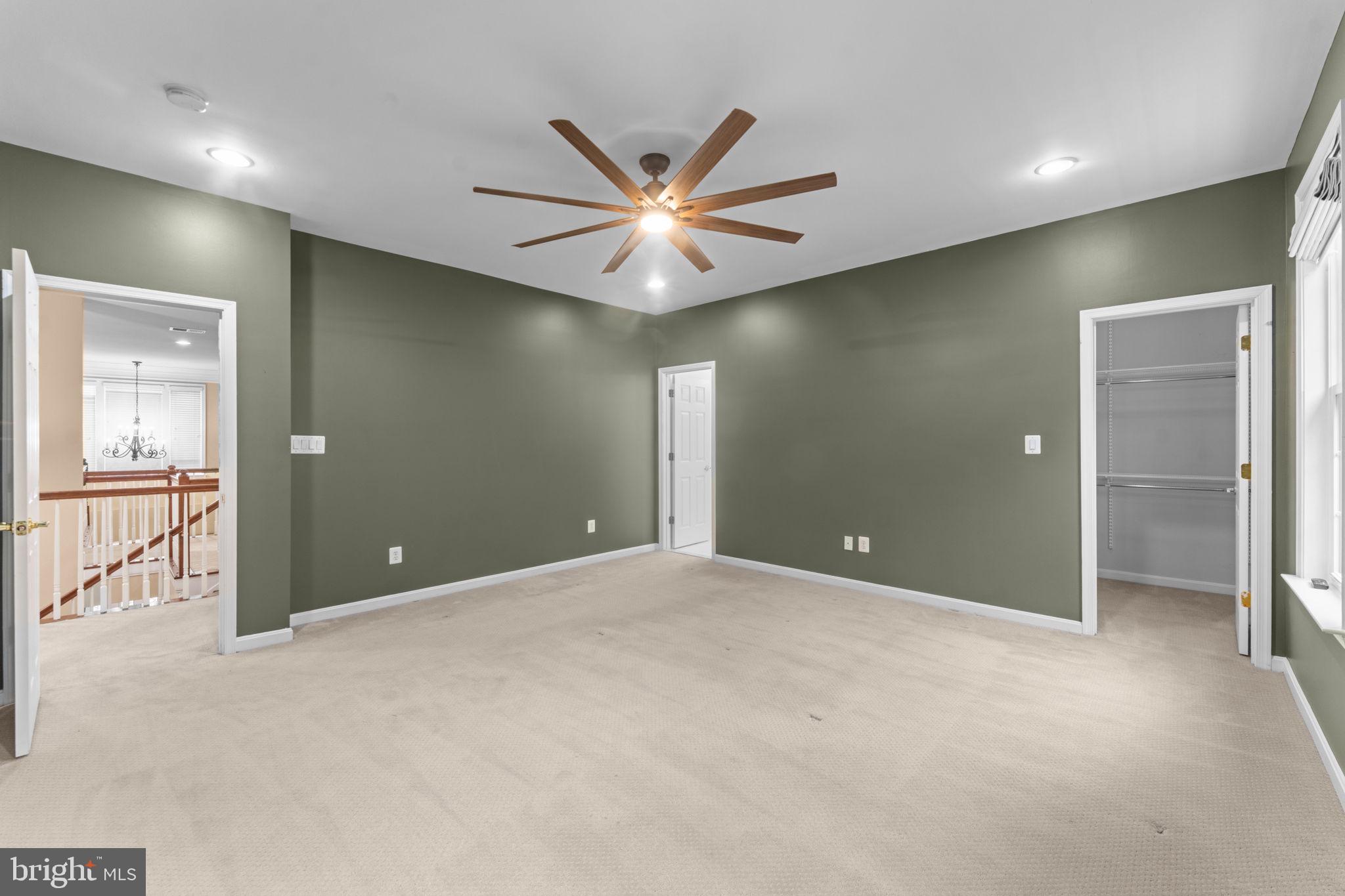 LOWES ISLAND - Residential