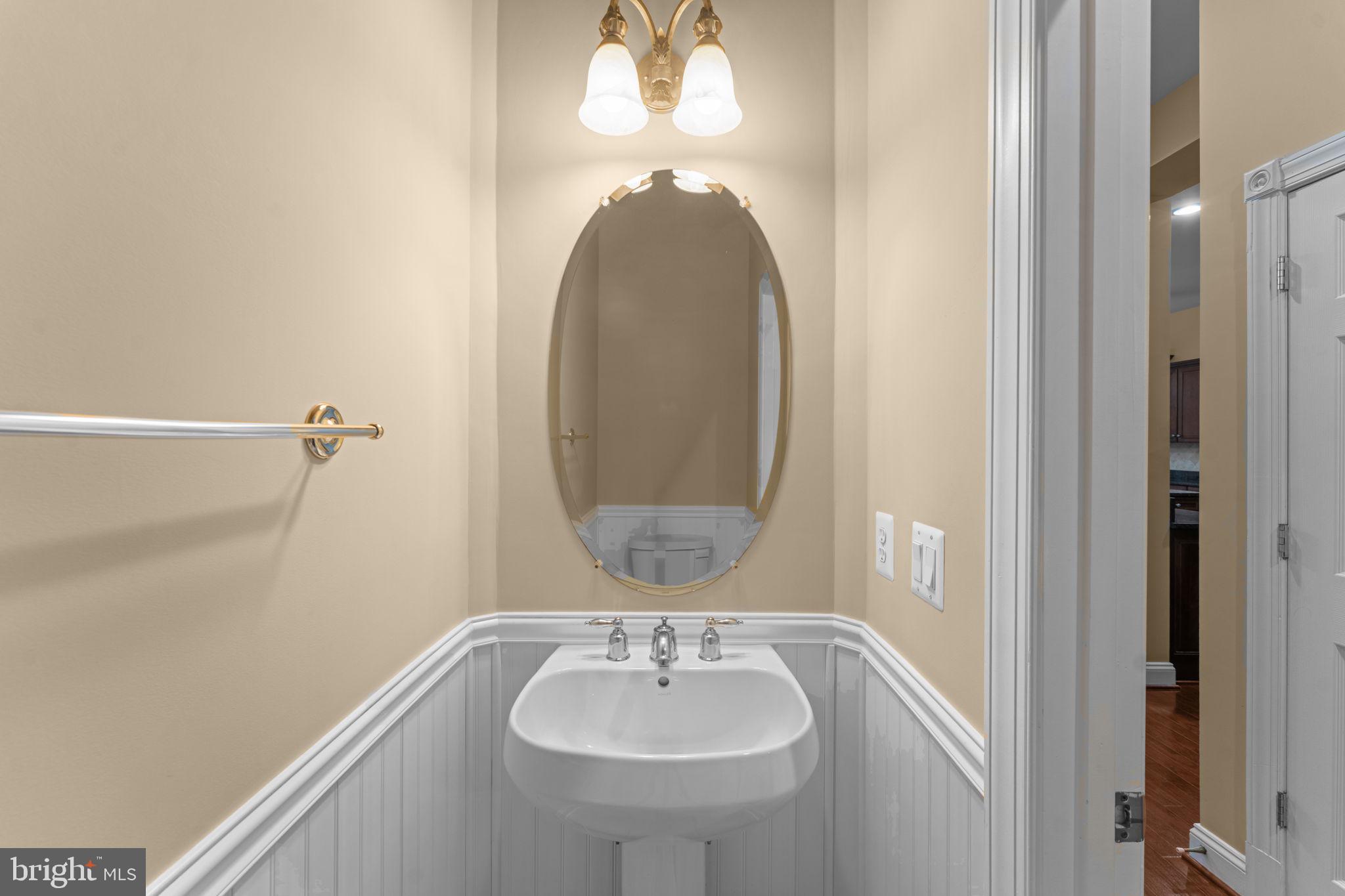 LOWES ISLAND - Residential