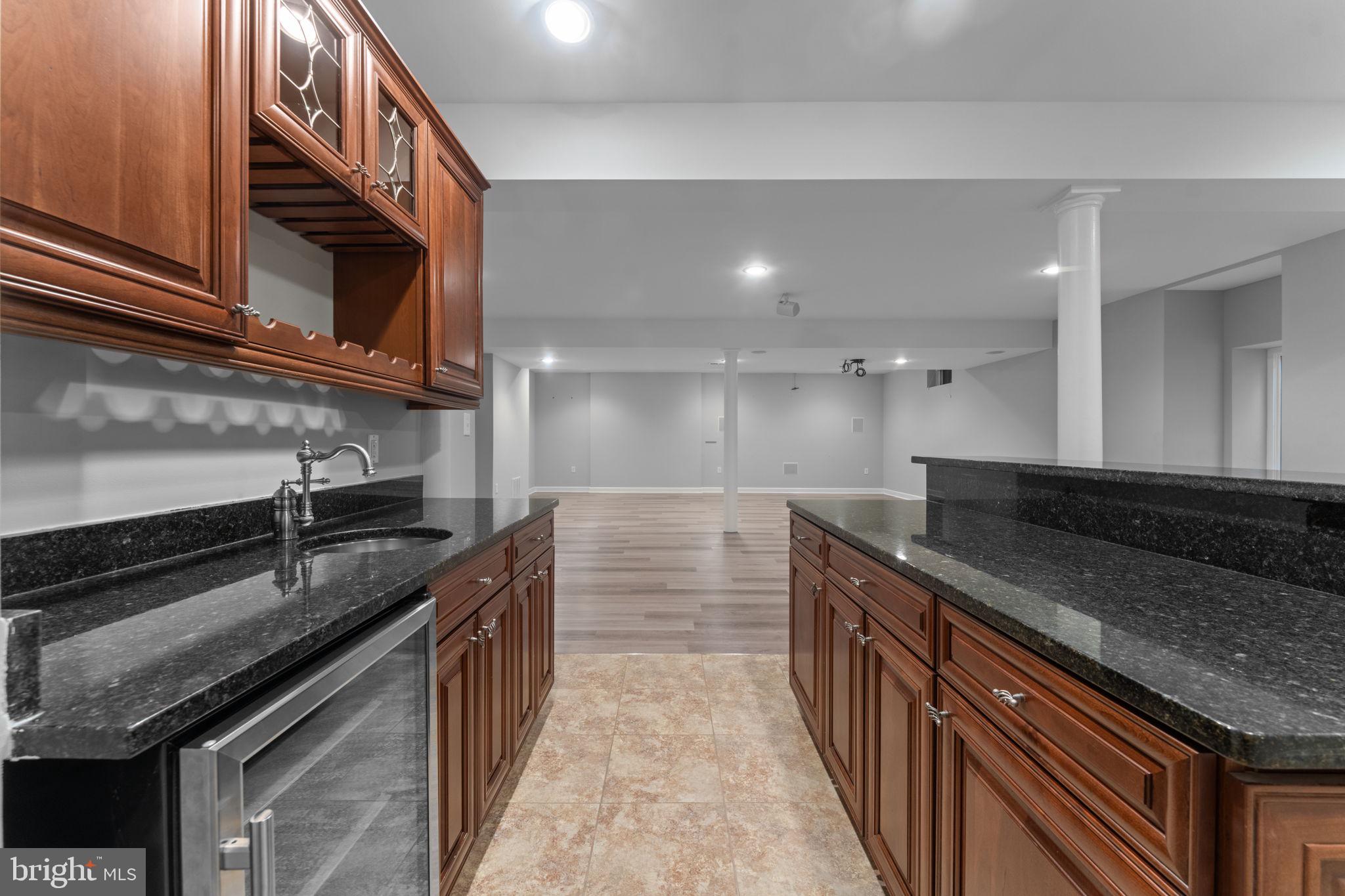 LOWES ISLAND - Residential