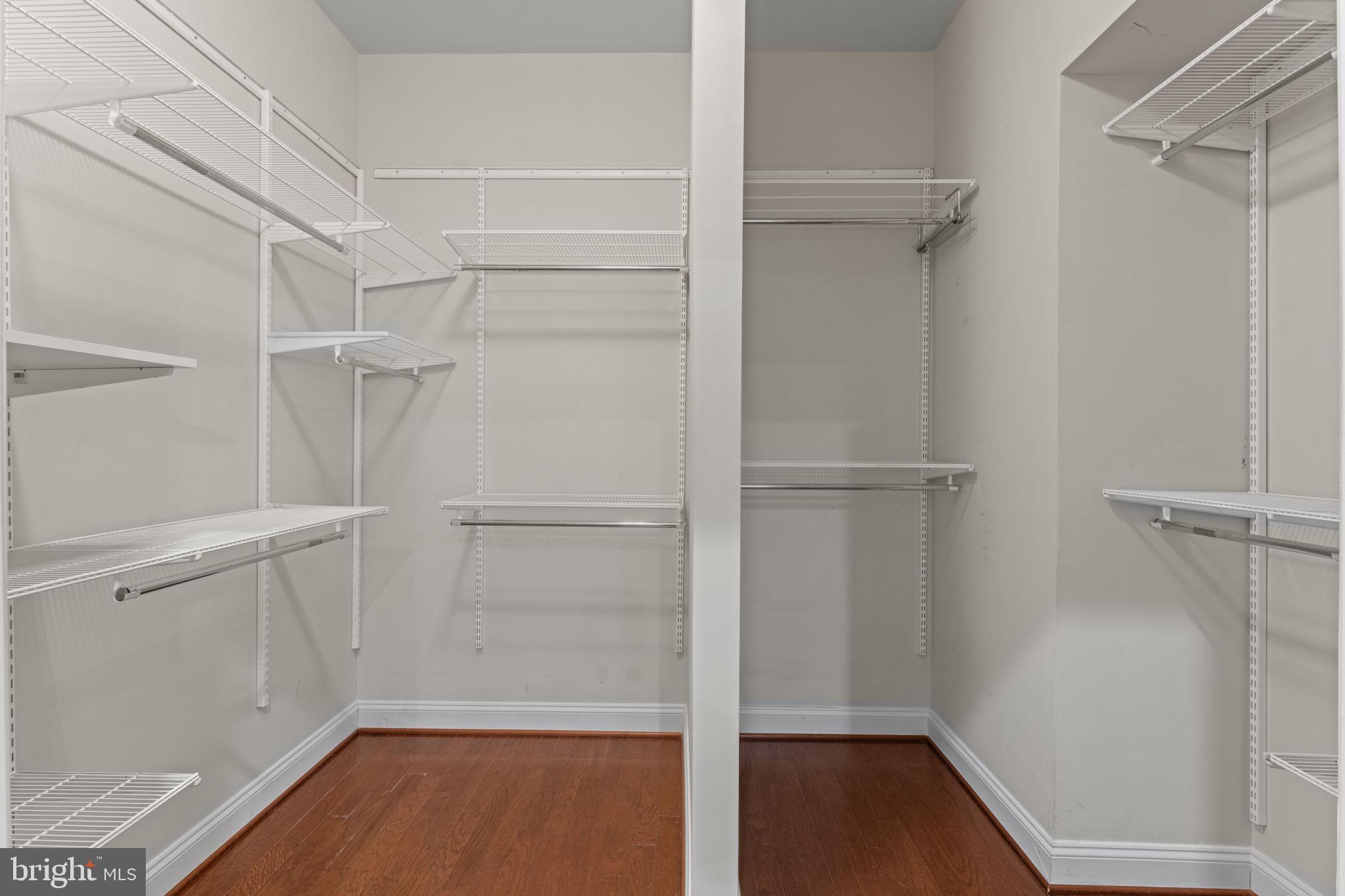 LOWES ISLAND - Residential