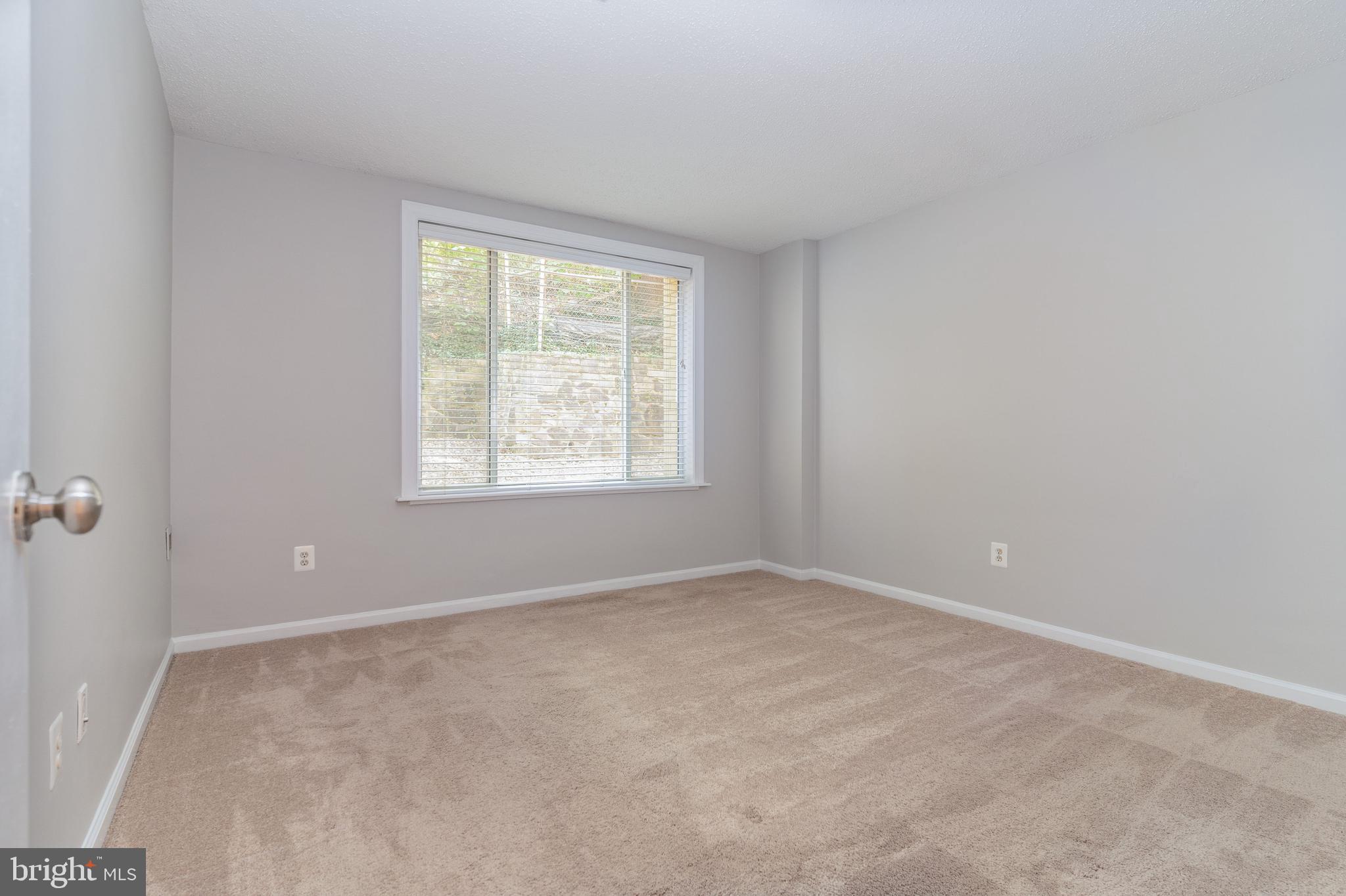 COURTHOUSE - Residential Lease