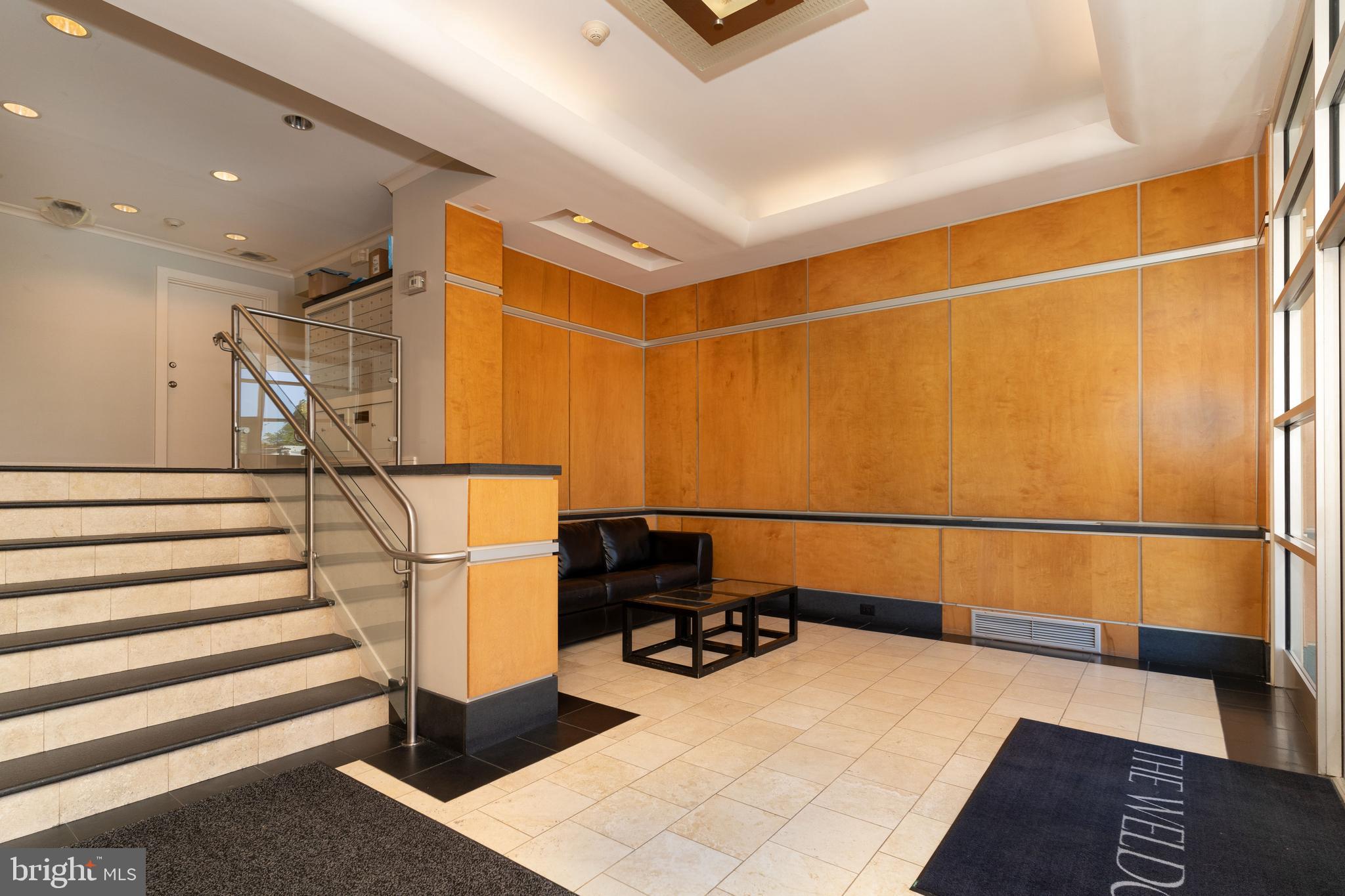 COURTHOUSE - Residential Lease