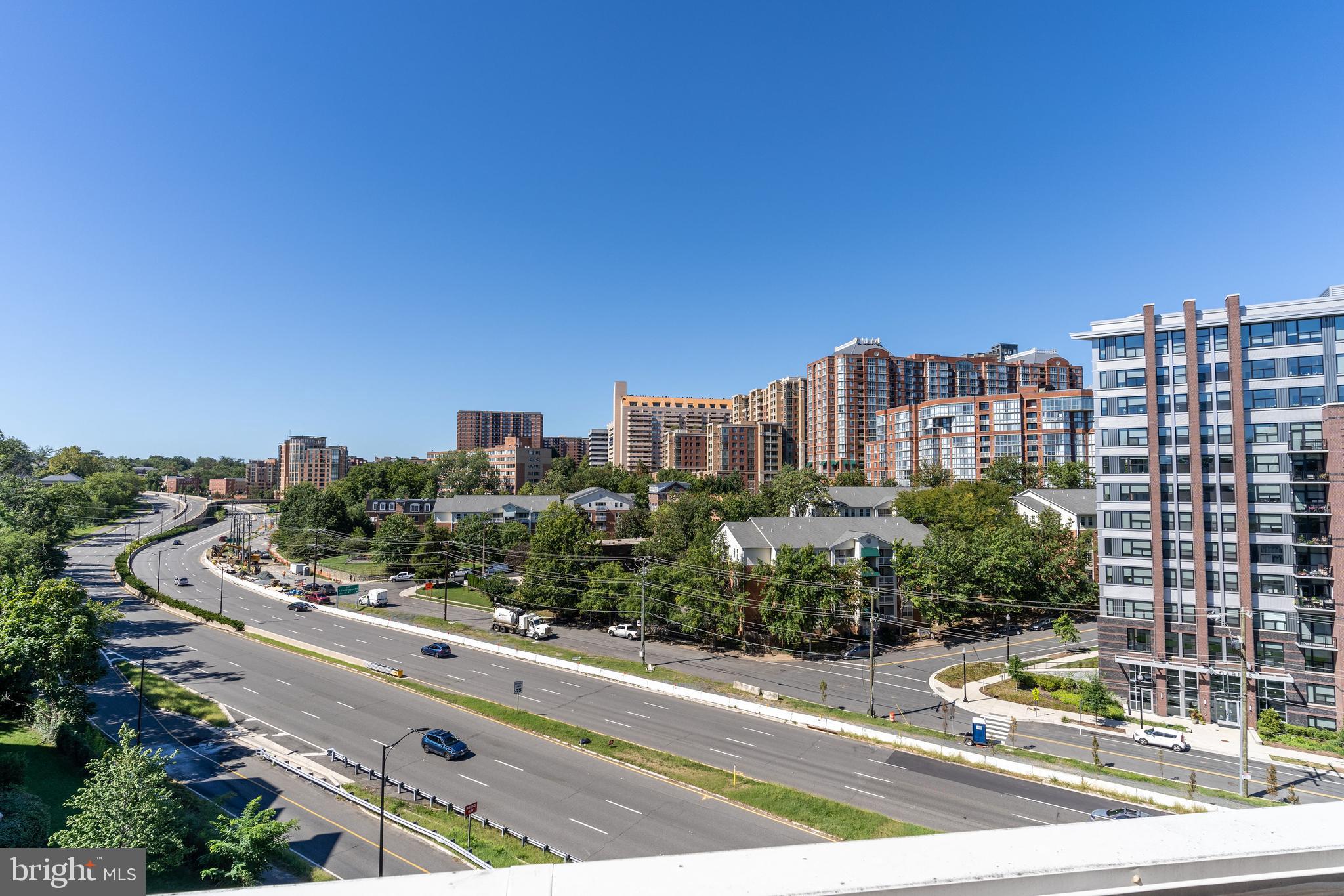 COURTHOUSE - Residential Lease