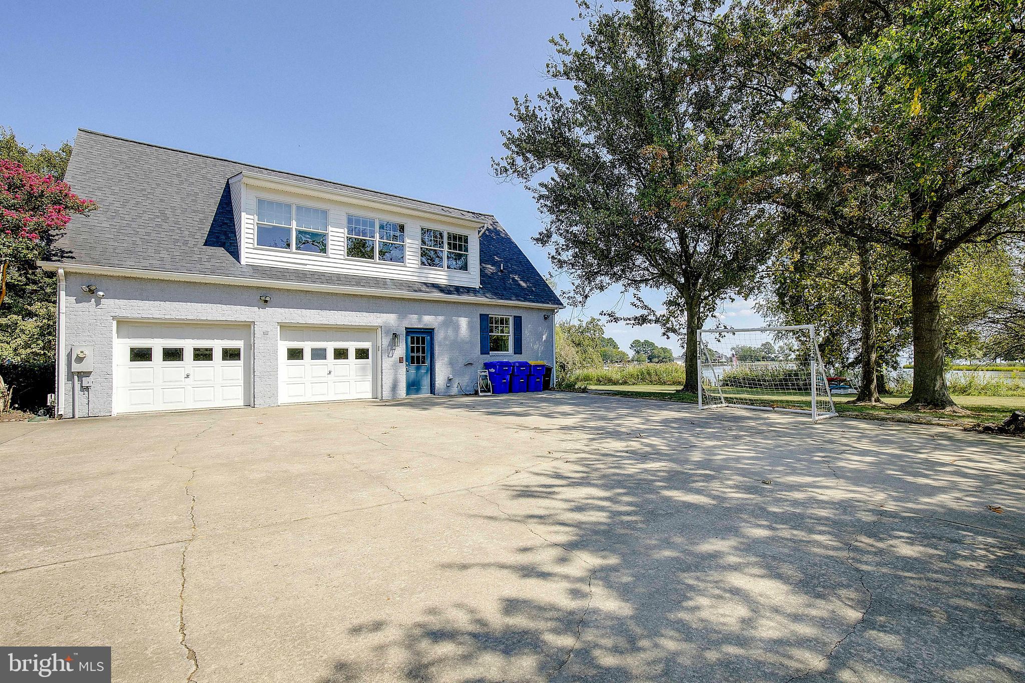 CLAIBORNES LANDING - Residential