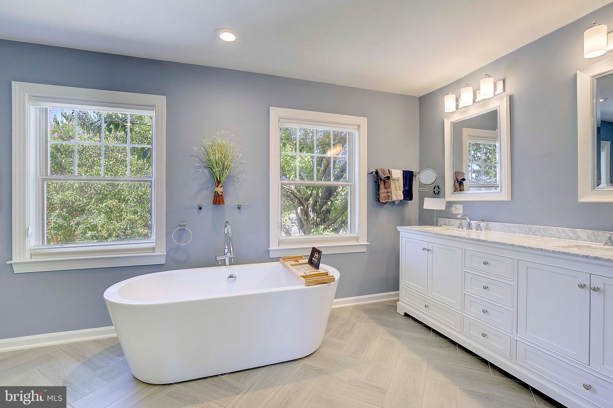 CLAIBORNES LANDING - Residential