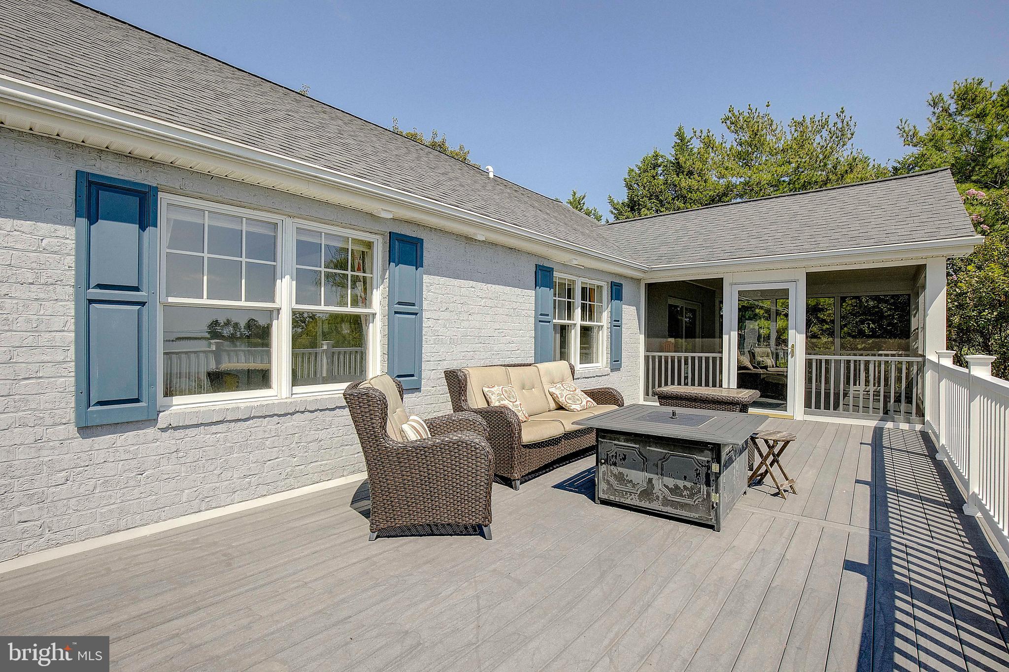 CLAIBORNES LANDING - Residential