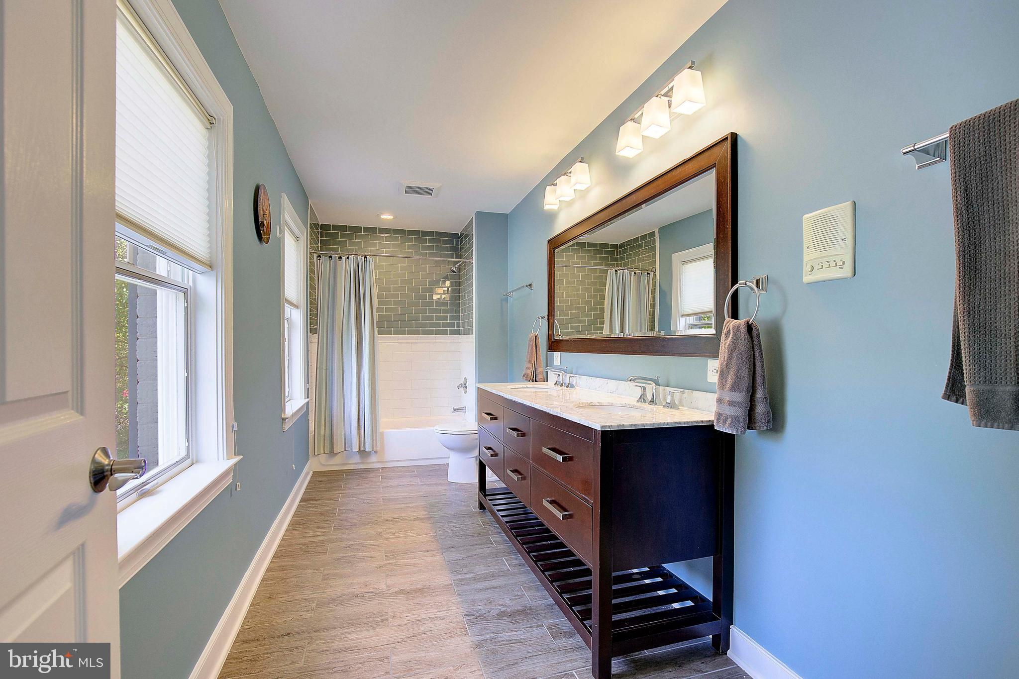 CLAIBORNES LANDING - Residential