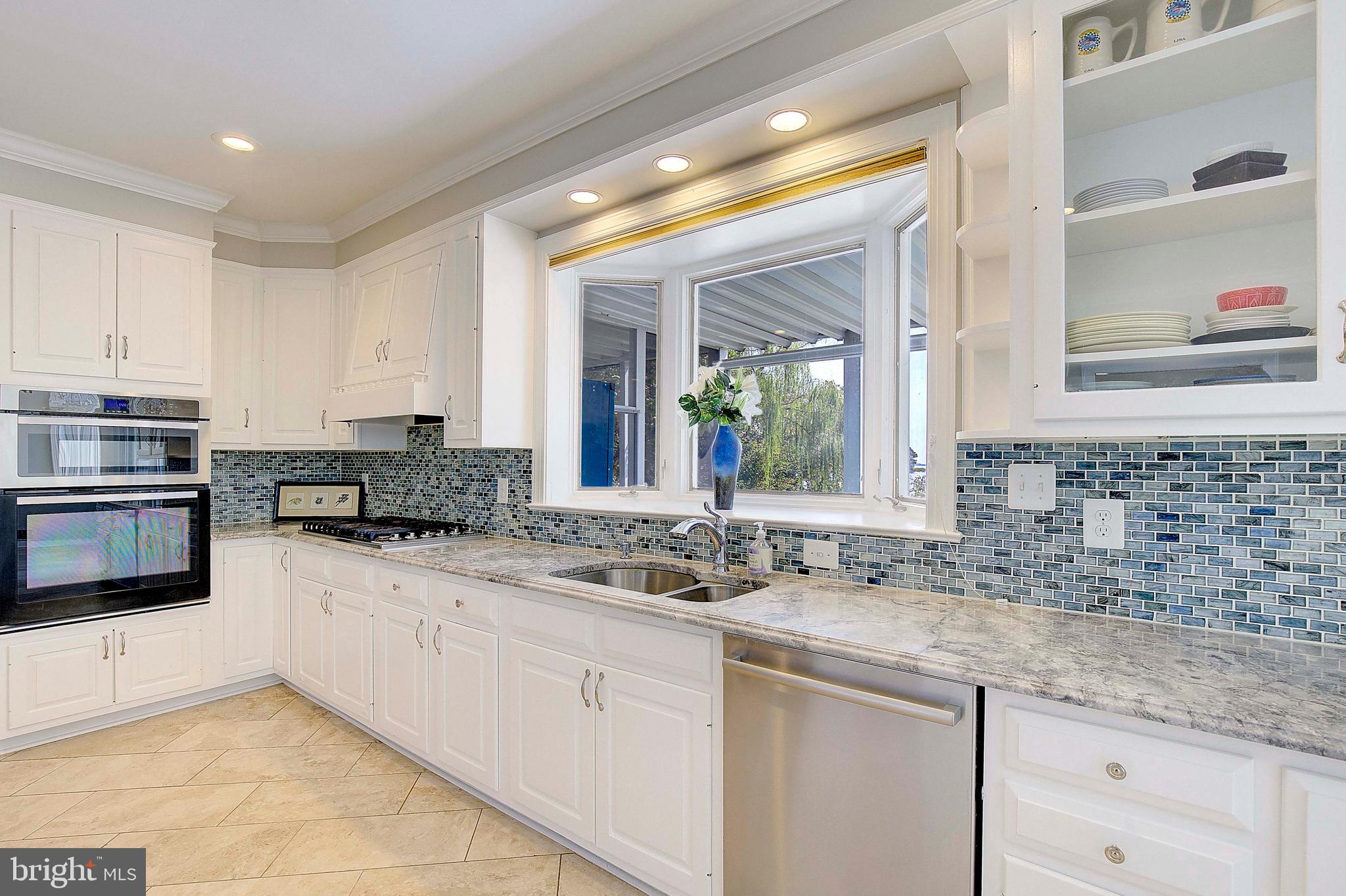 CLAIBORNES LANDING - Residential