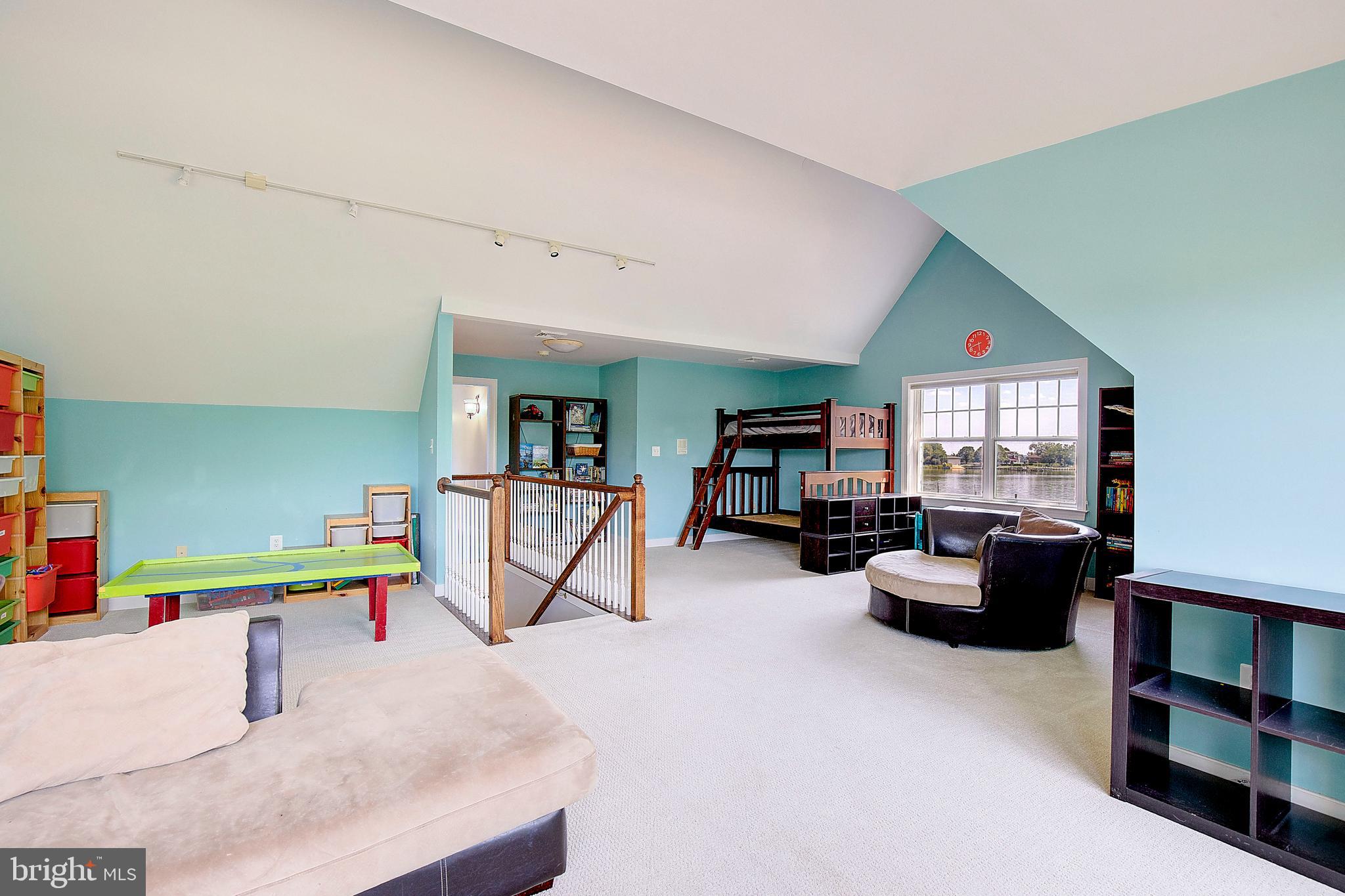 CLAIBORNES LANDING - Residential