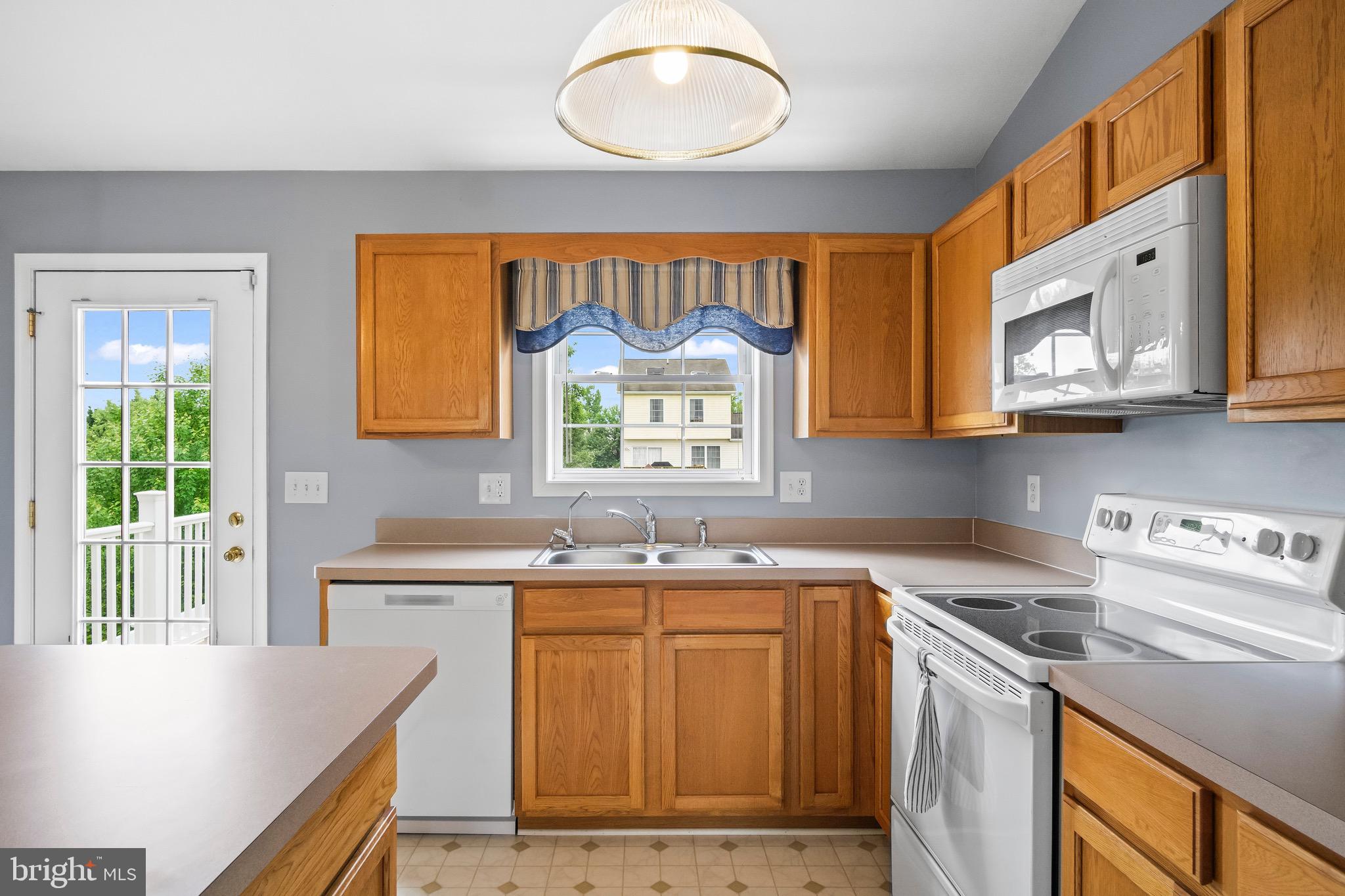 MILLARDSVILLE VILLAGE - Residential