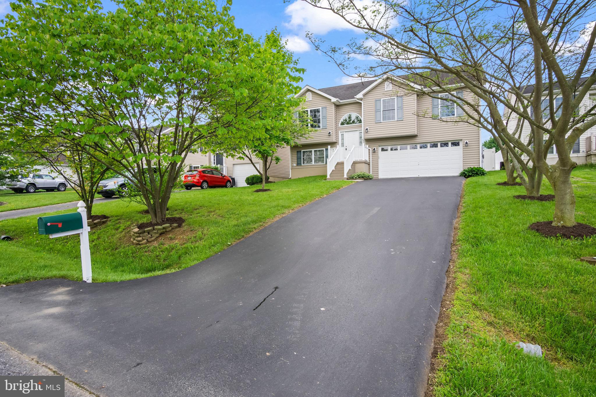 MILLARDSVILLE VILLAGE - Residential