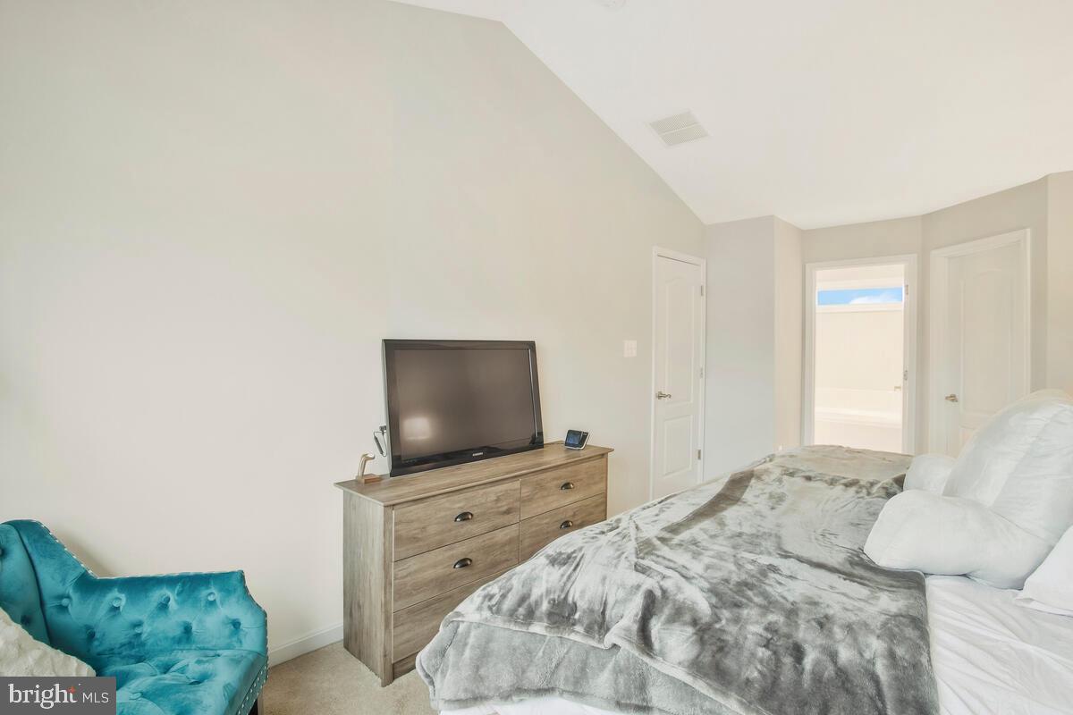 WALNUT GROVE - Residential