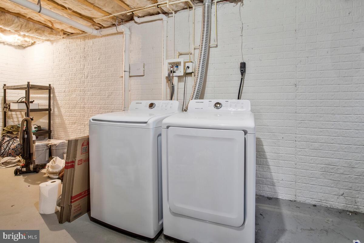 WALNUT GROVE - Residential