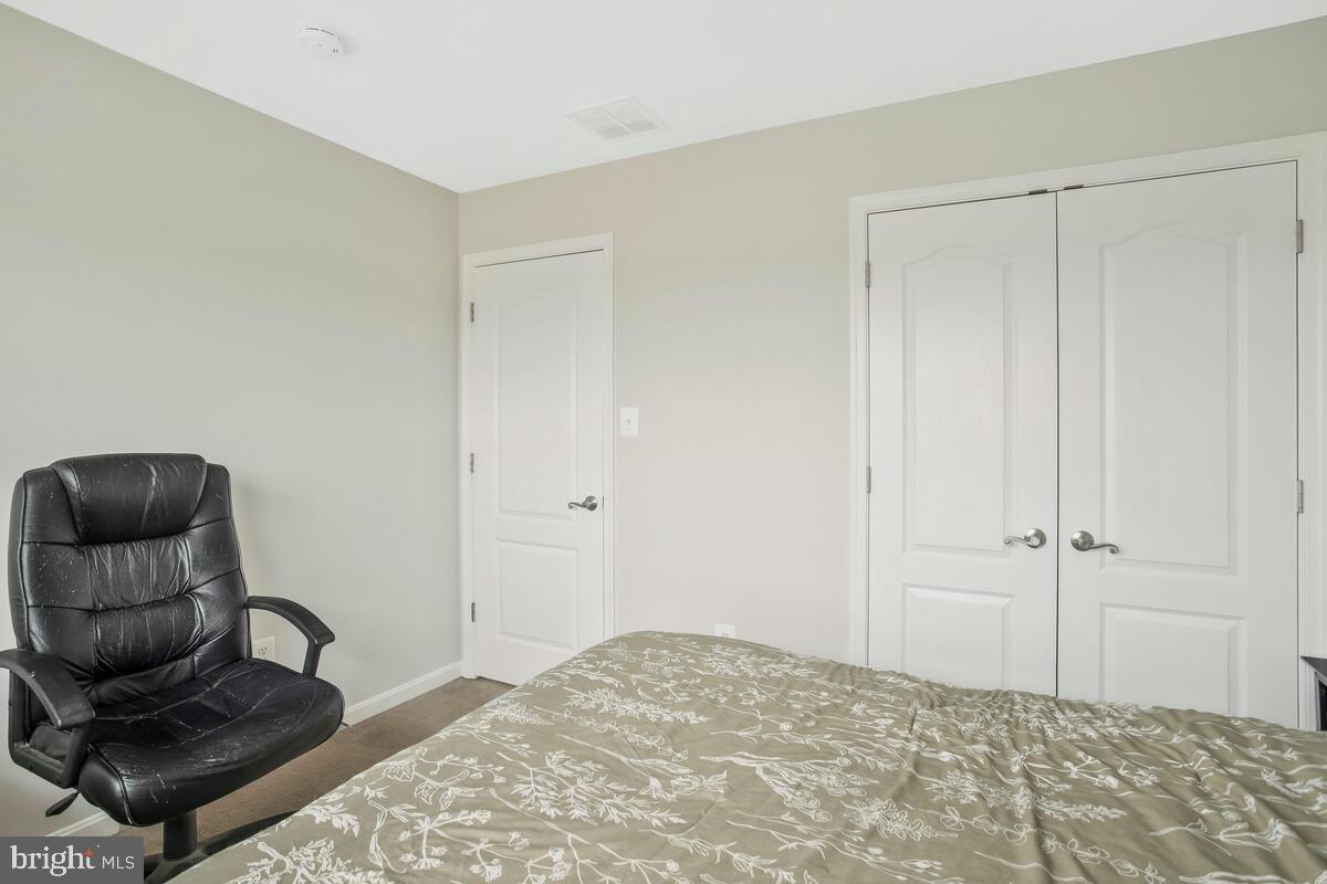 WALNUT GROVE - Residential