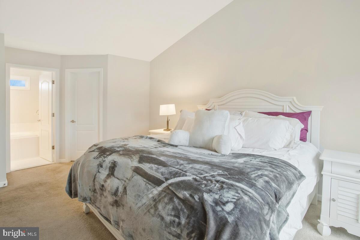 WALNUT GROVE - Residential