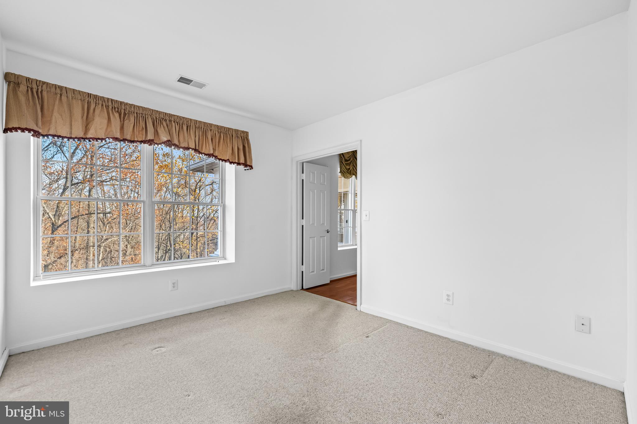 ROSSLARE RIDGE - Residential