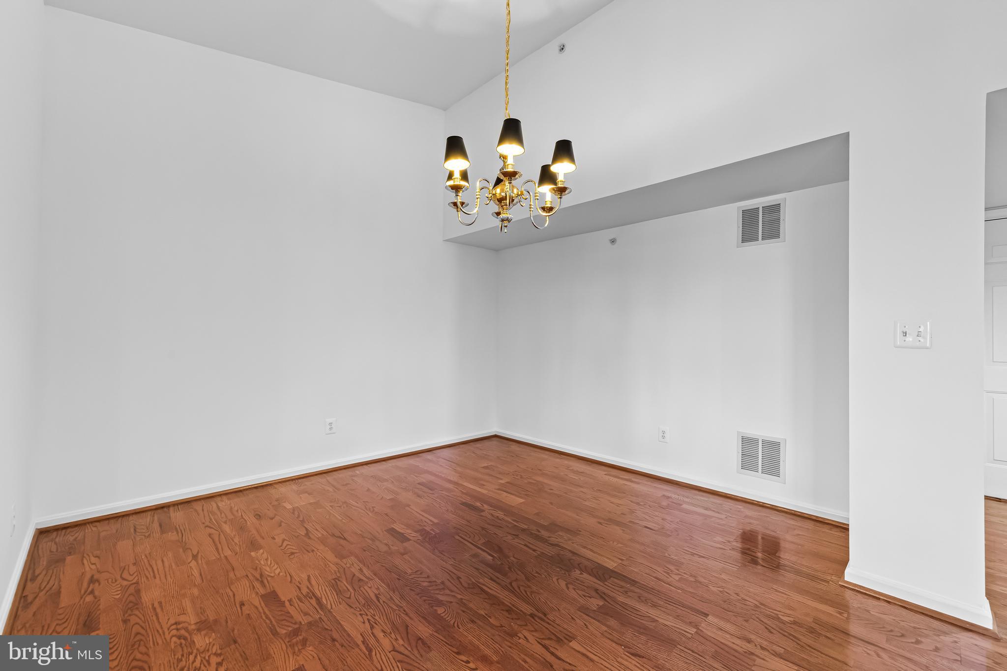 ROSSLARE RIDGE - Residential