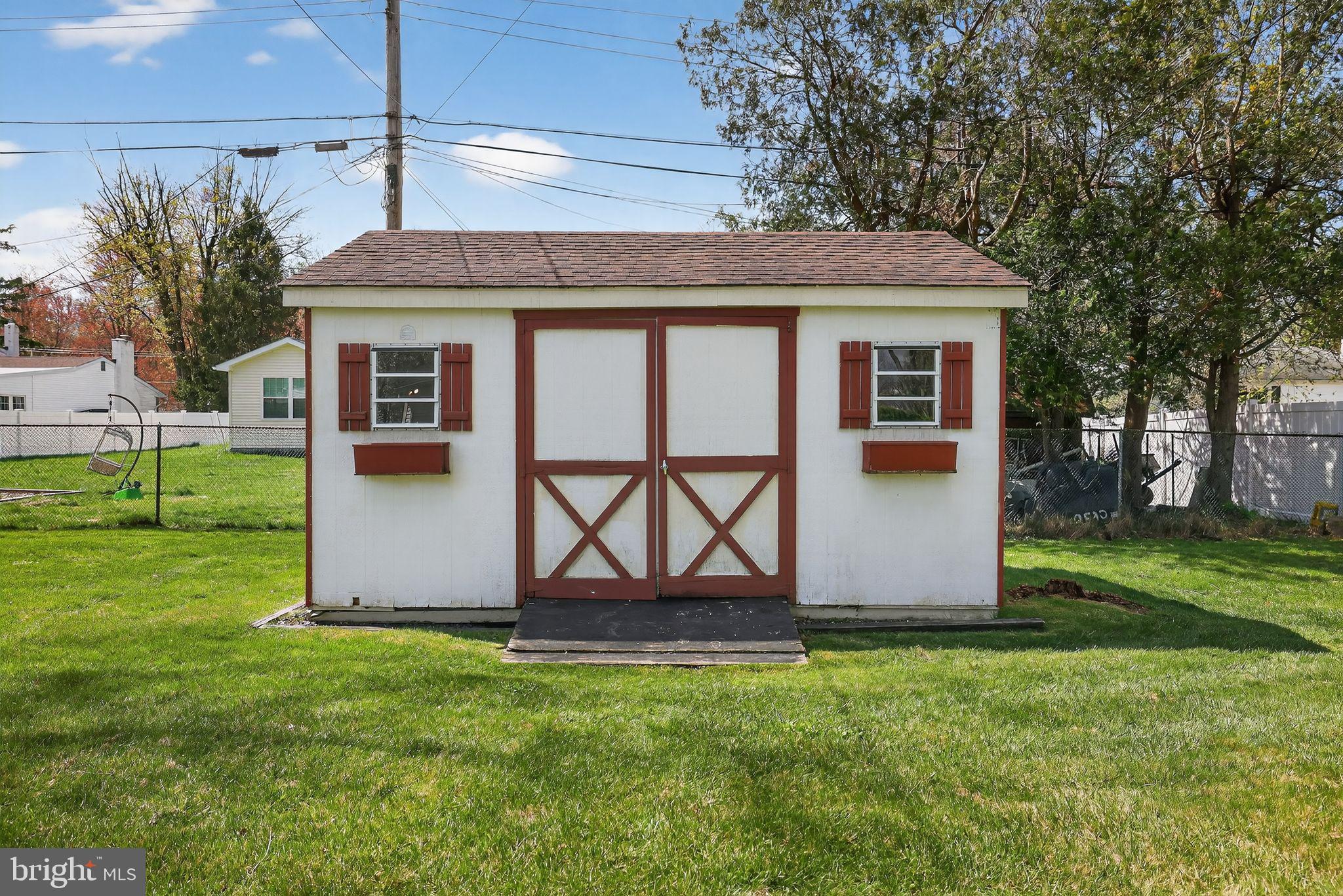 CHURCHVILLE MANOR - Residential