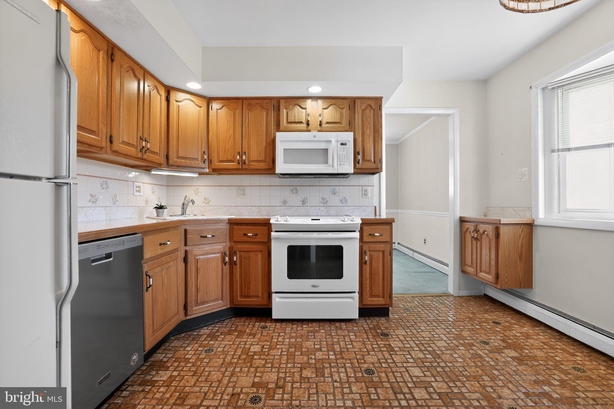 CHURCHVILLE MANOR - Residential