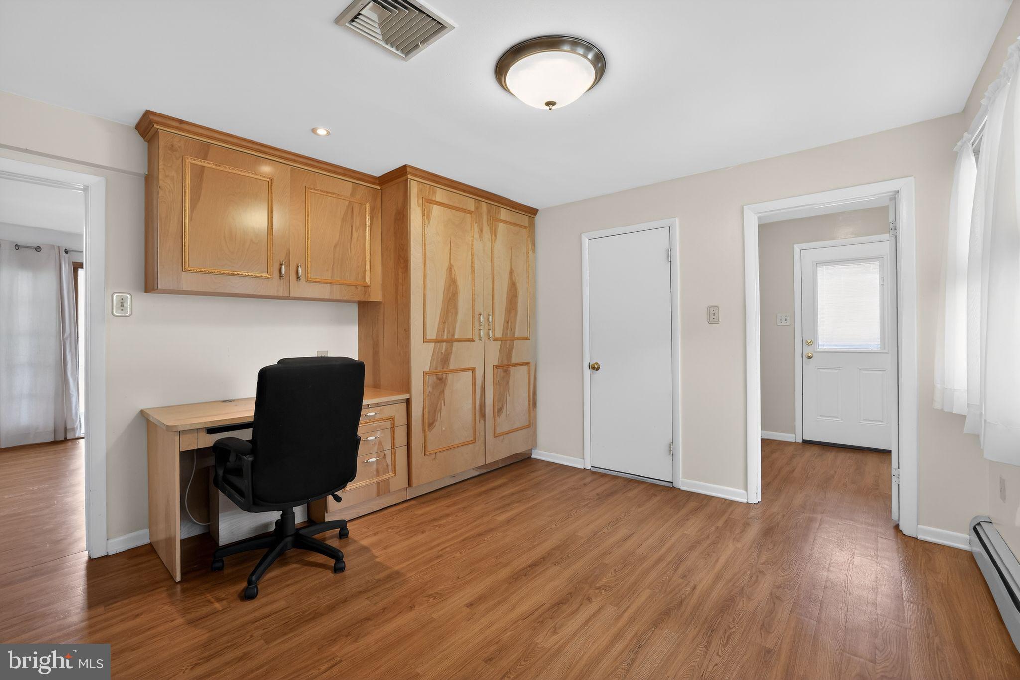 CHURCHVILLE MANOR - Residential