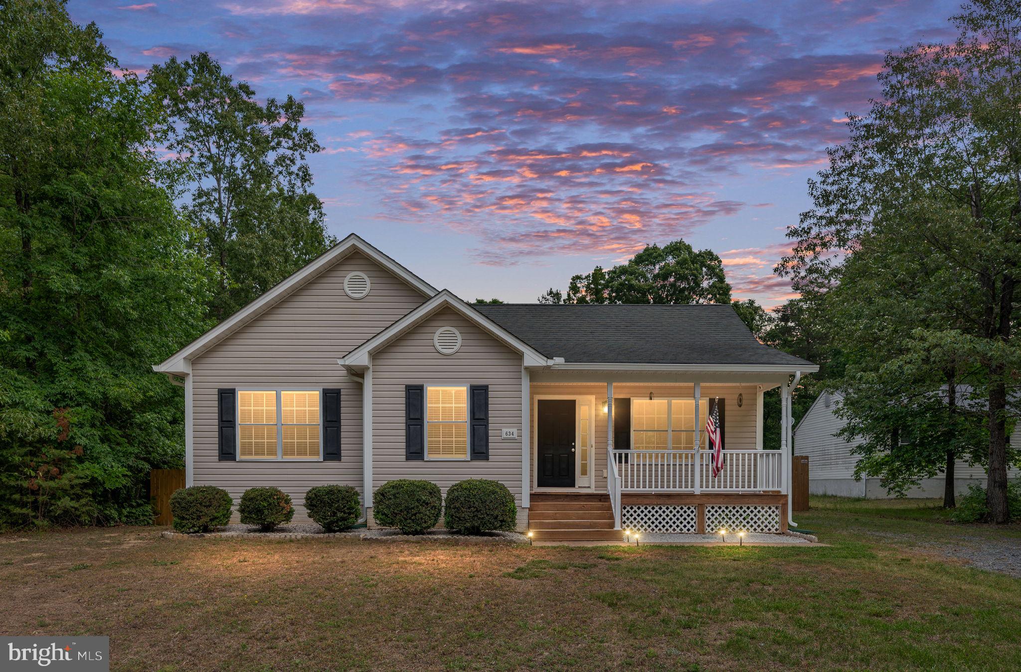 LAKE LAND - Residential