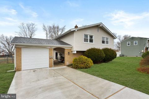 Homes For Sale - 707 Parry Boulevard<br/> CINNAMINSON, NJ 08077