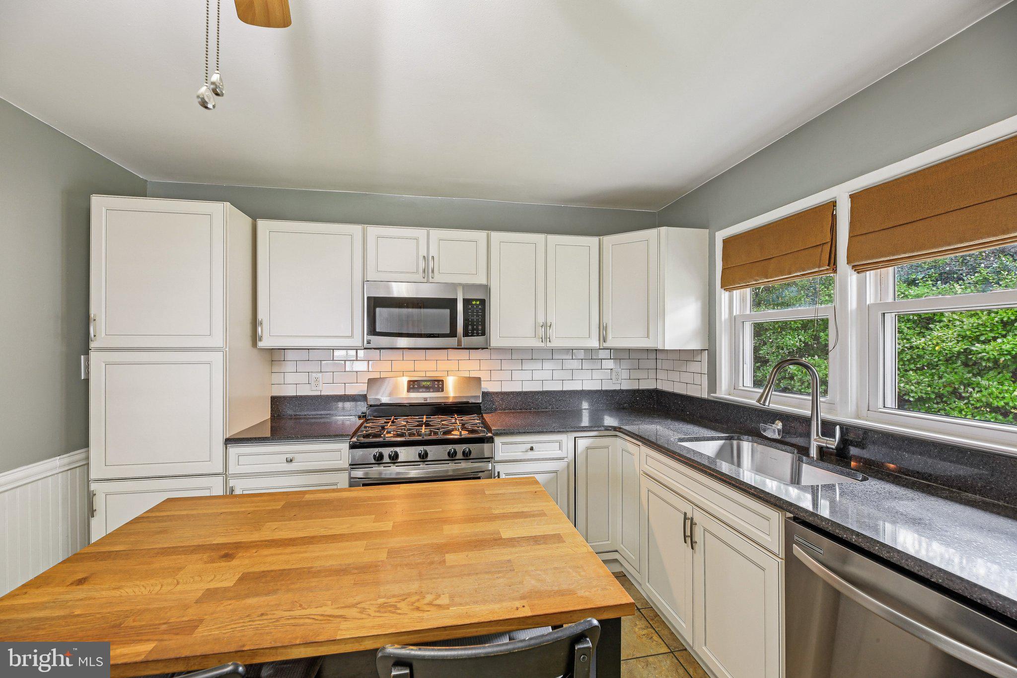 FAIRLAWN - Residential