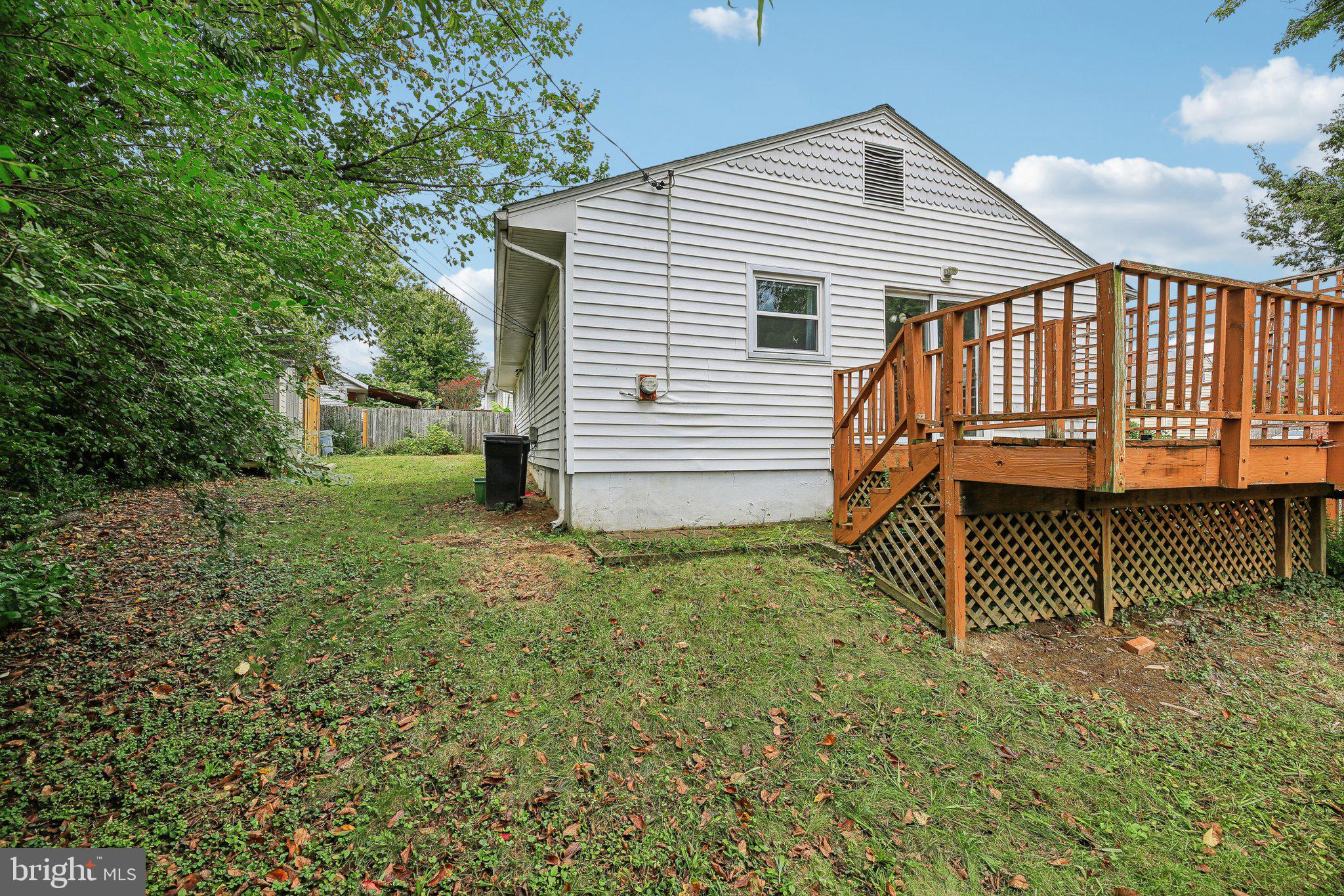 FAIRLAWN - Residential